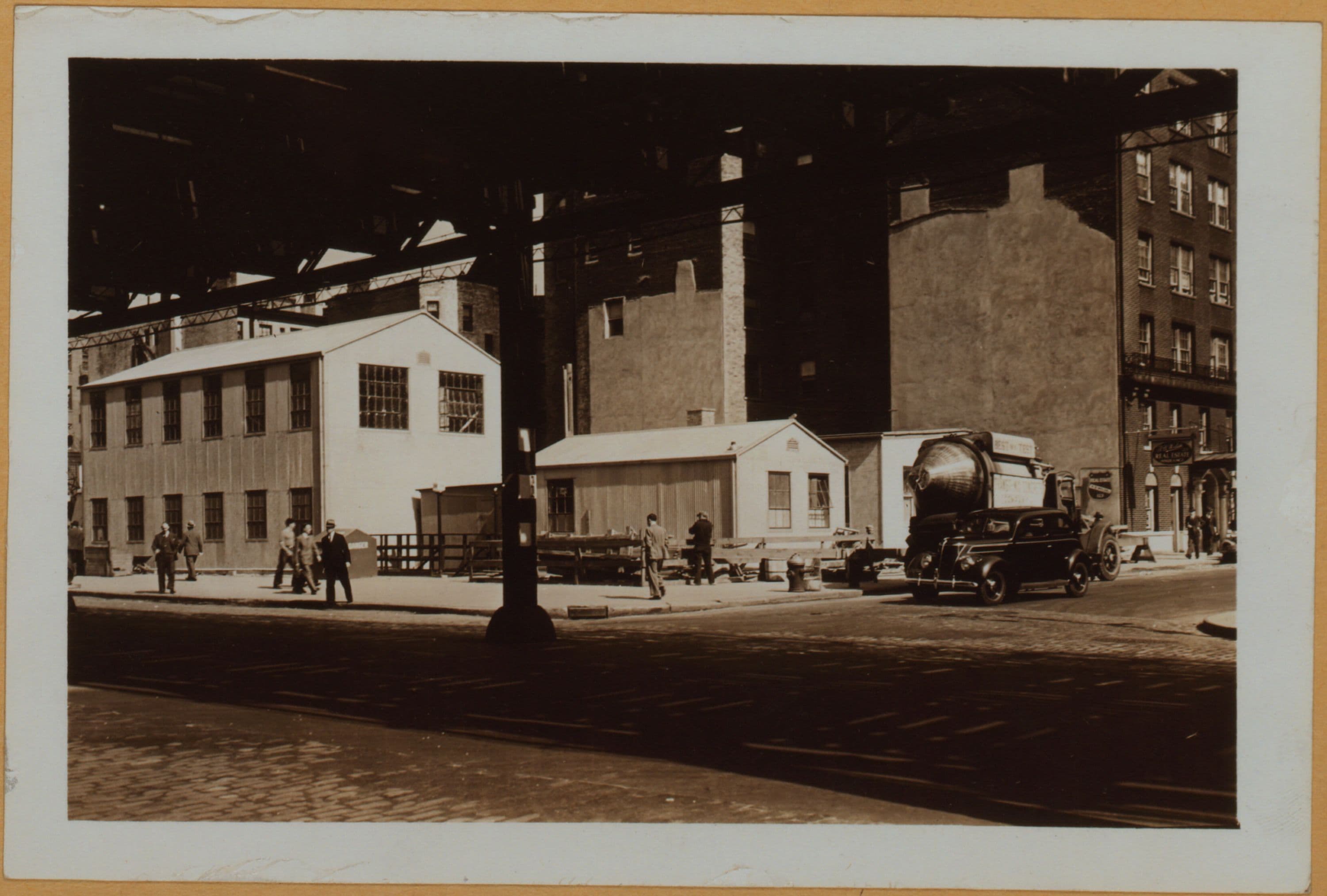 Manhattan: 6th Avenue - Waverly Place, 1937