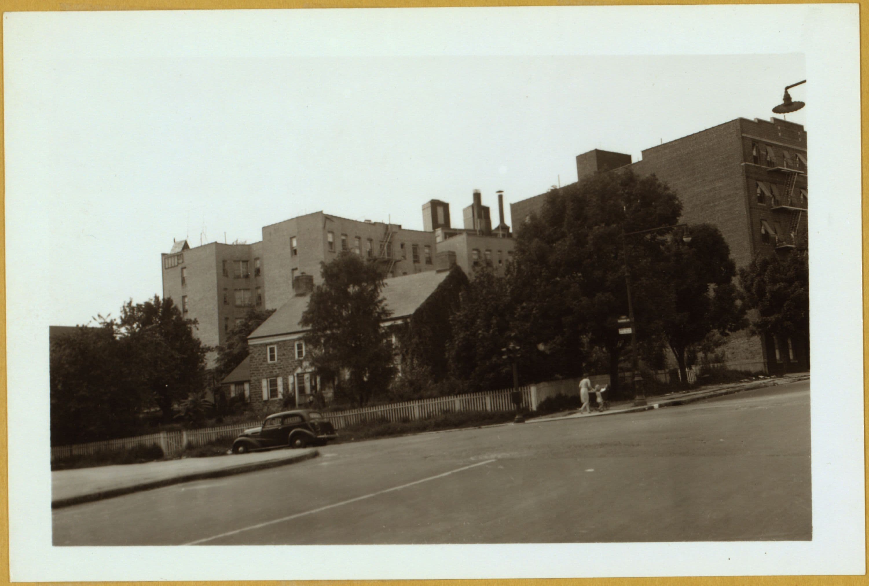 Bronx: Reservoir Oval East - Bainbridge Avenue, 1942