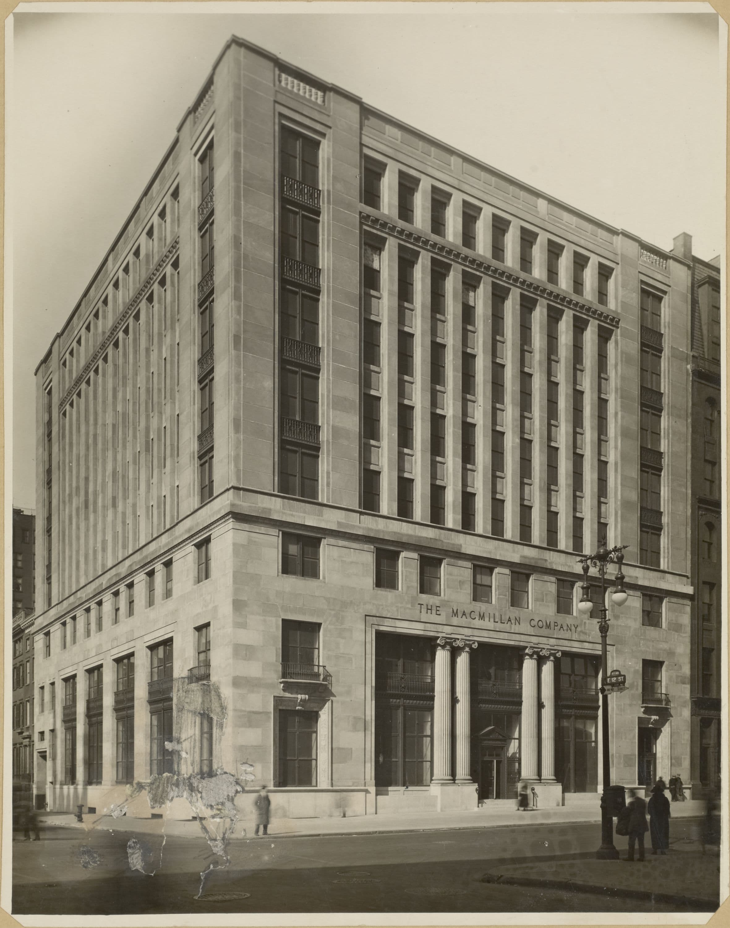 Manhattan: 5th Avenue - 12th Street (West), 1924