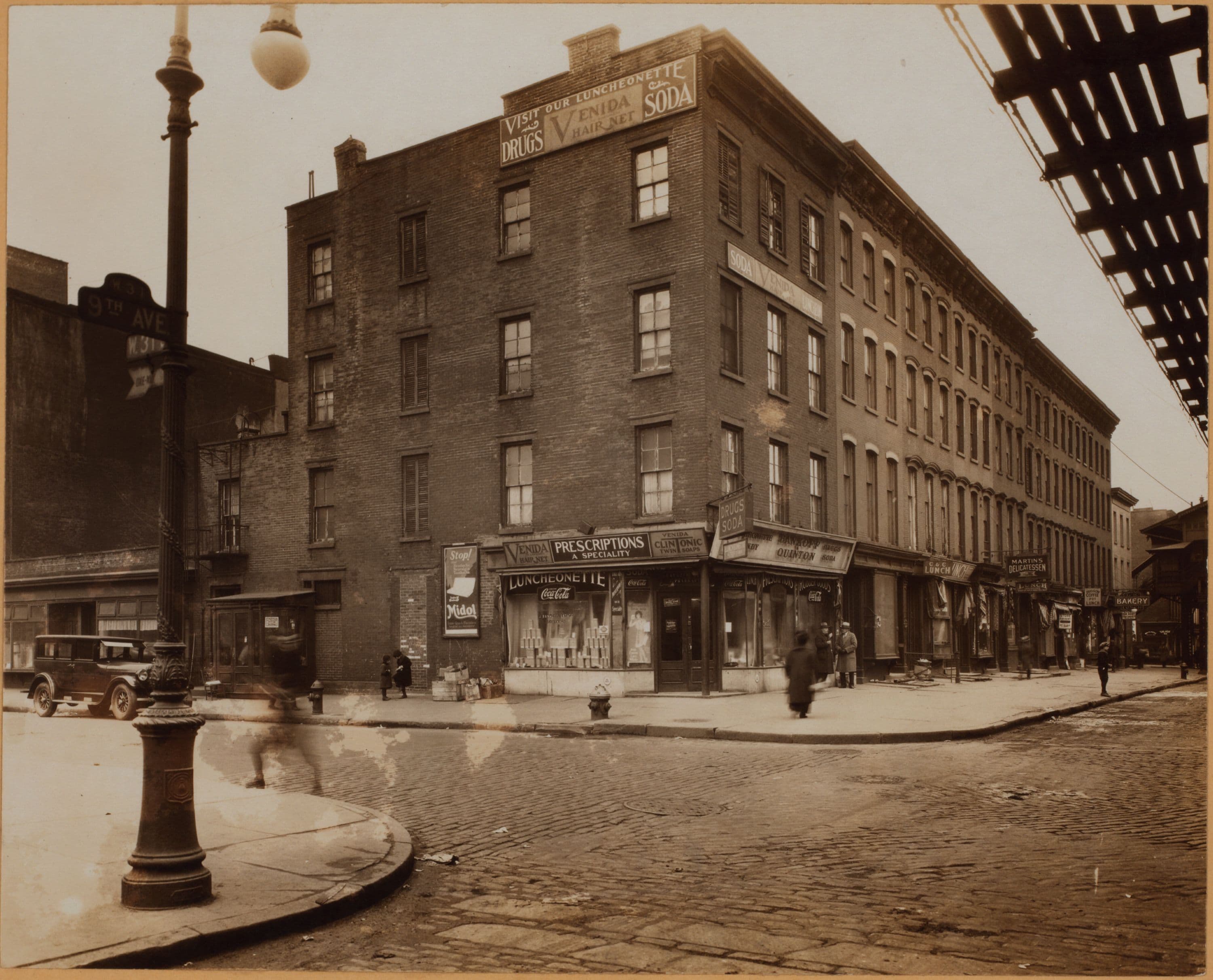 Manhattan: 9th Avenue - 31st Street