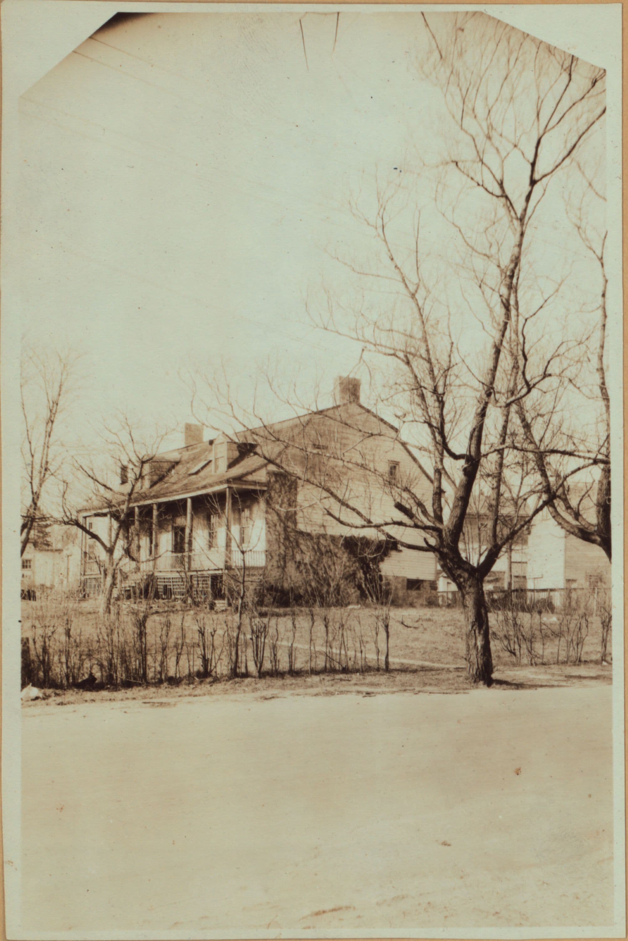 Queens: Colonial Avenue - 62nd Drive