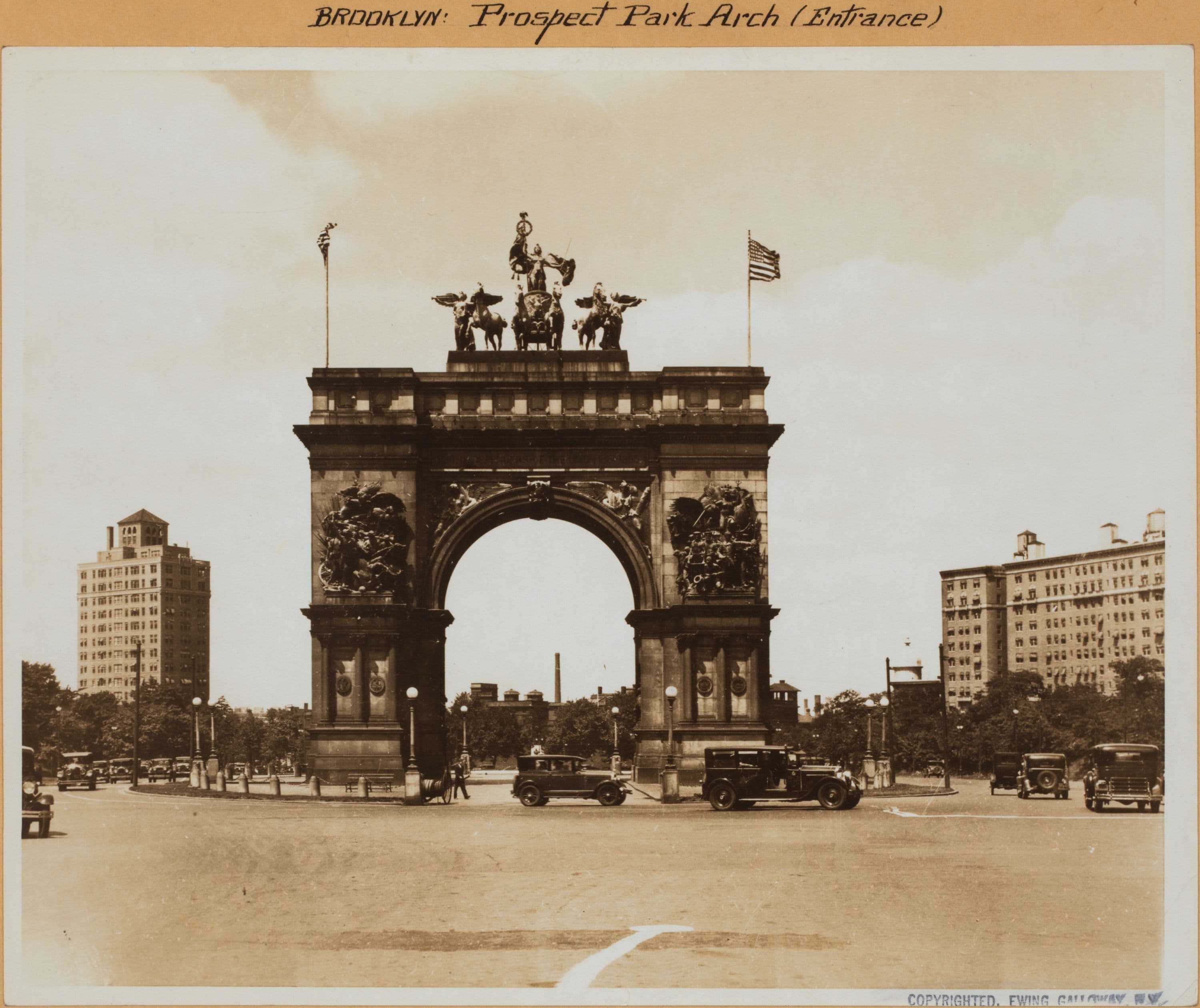 Brooklyn: Prospect Park Arch - entrance.