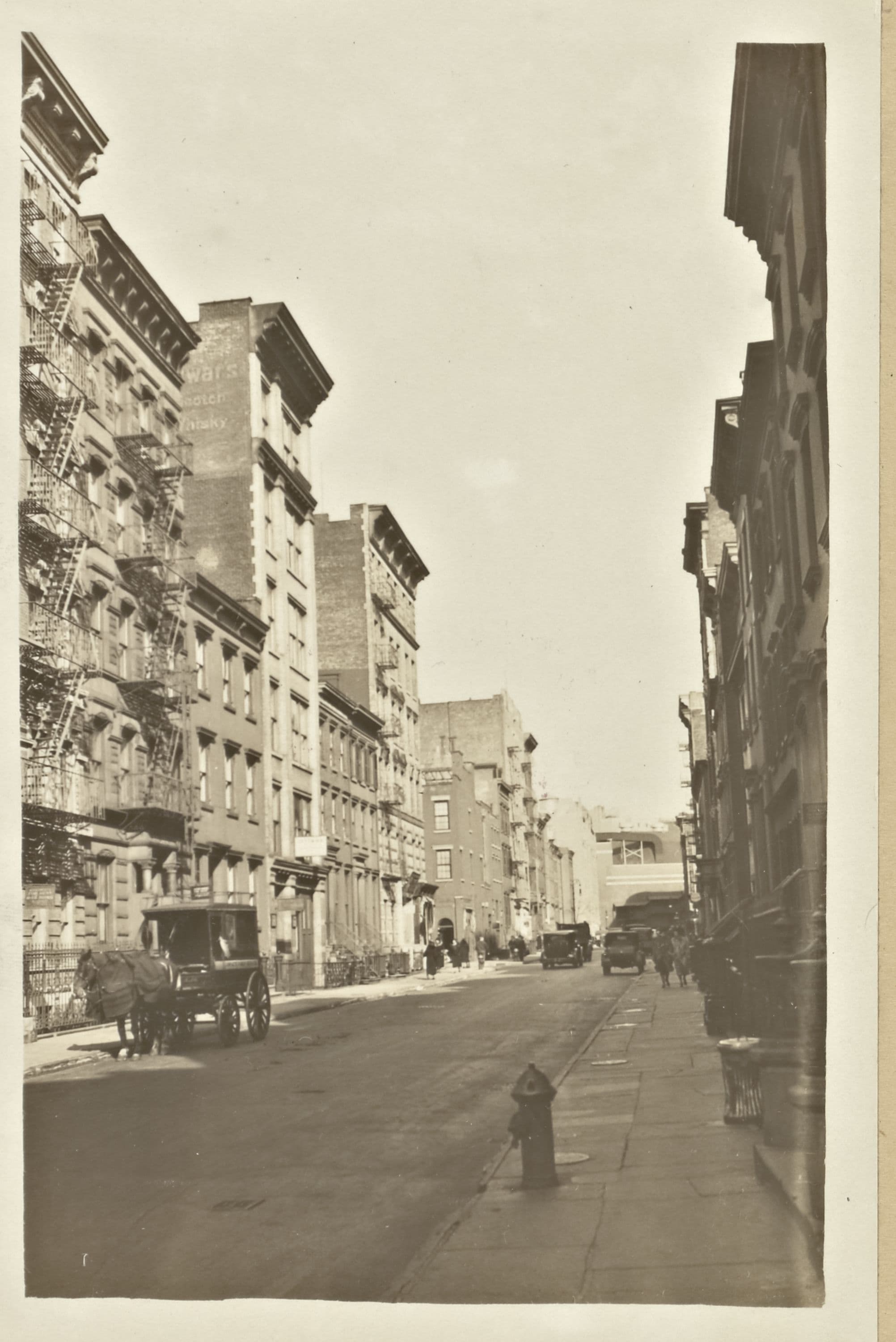 Manhattan: Bank Street - Bleecker Street