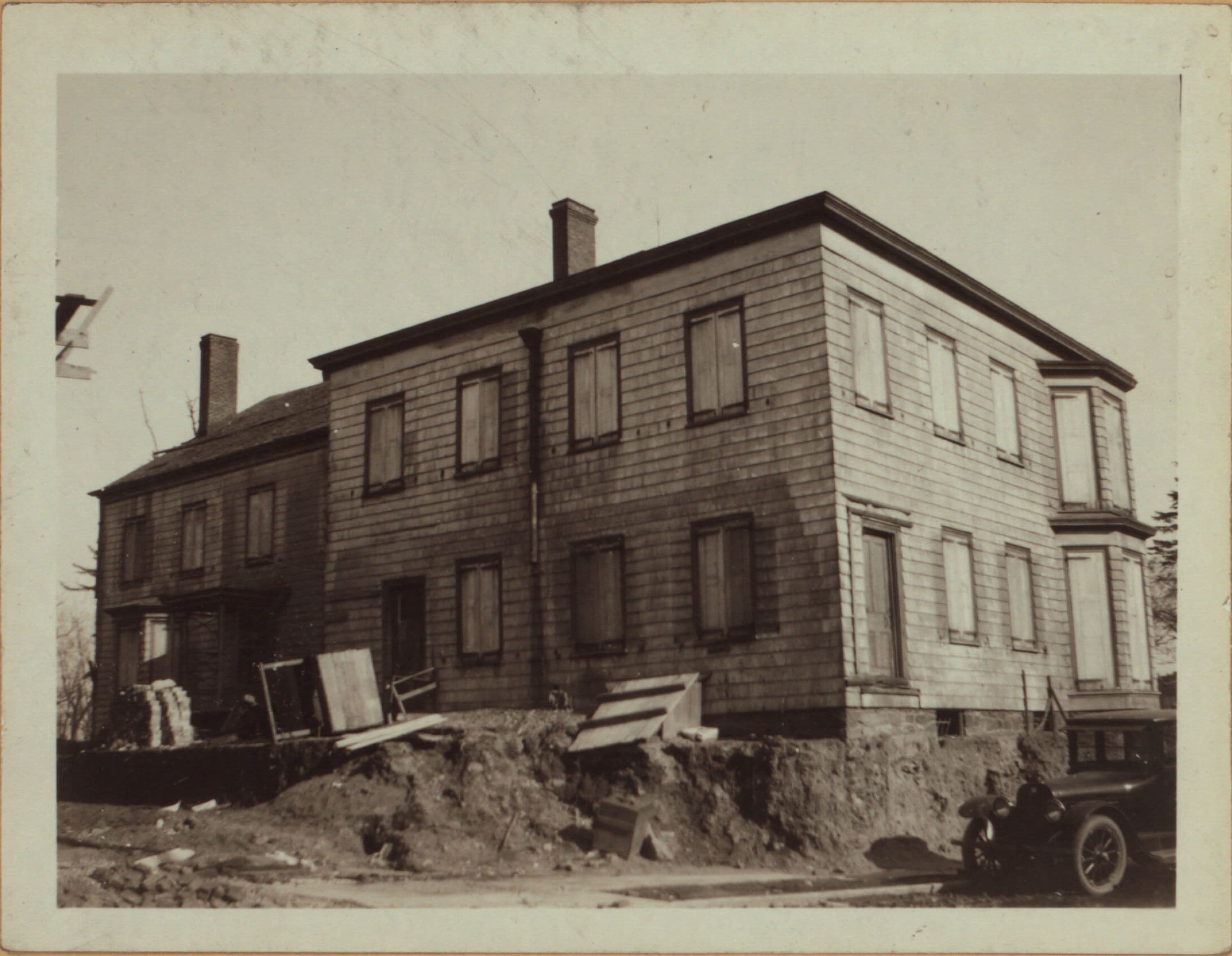 Queens: 37th Avenue - 93rd Street