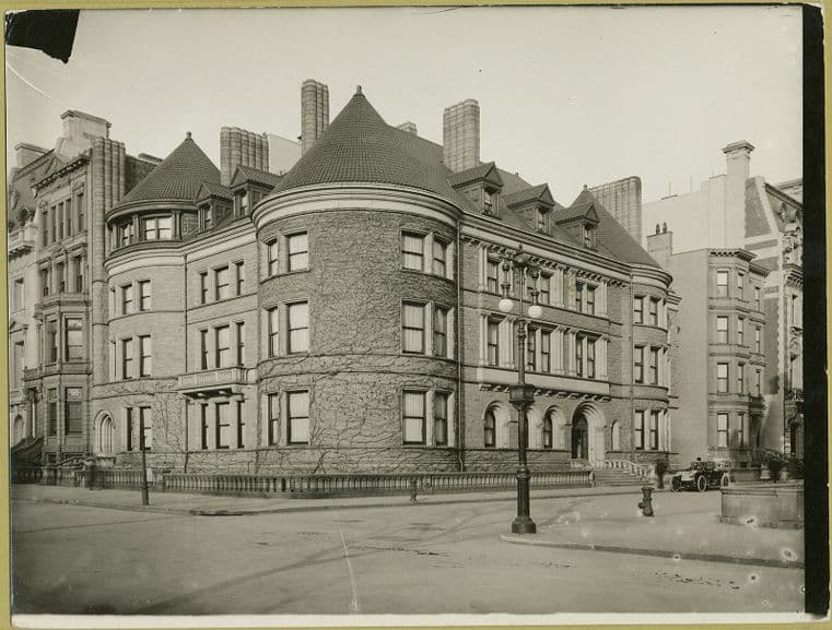 Fifth Avenue - 66th Street