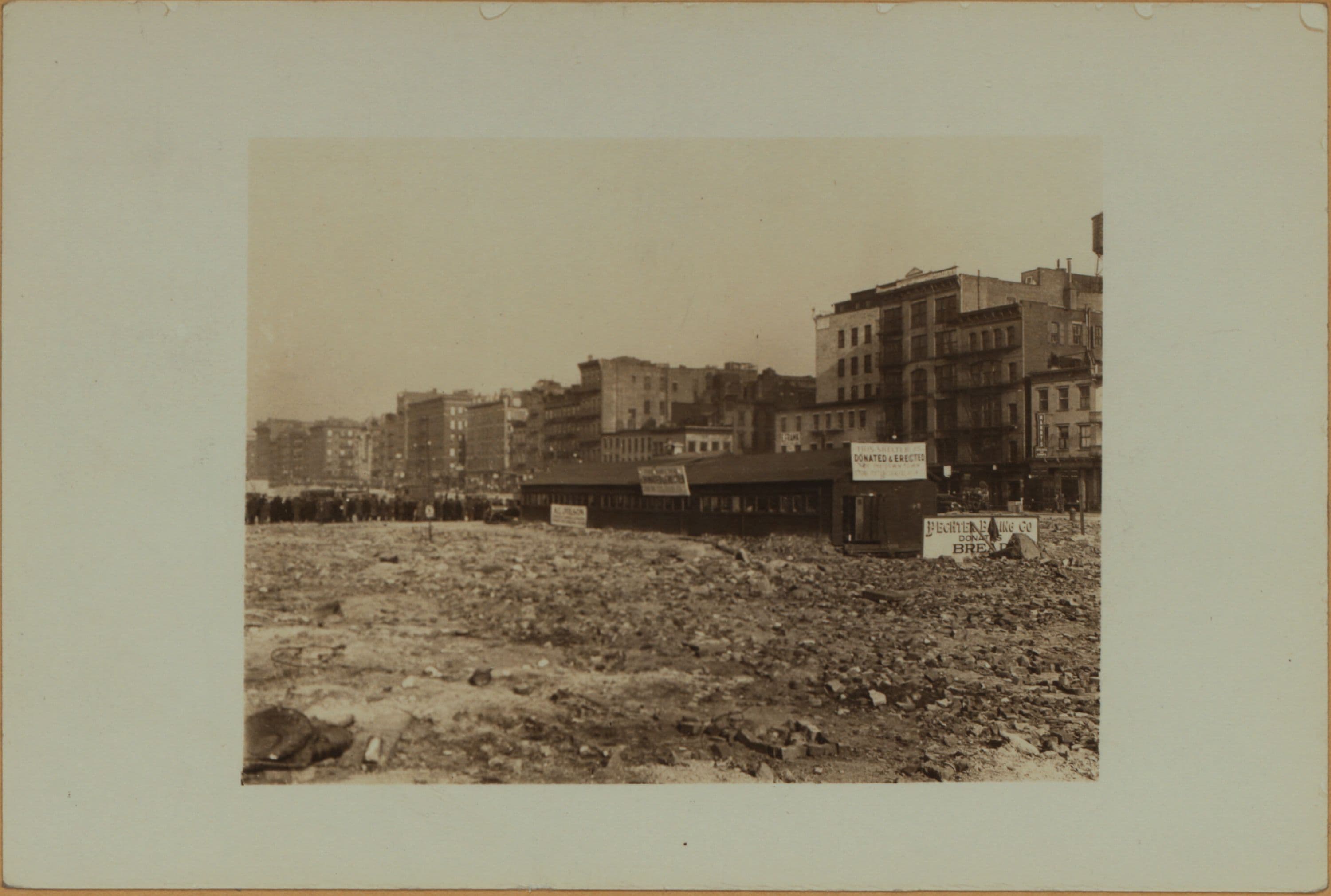 Social conditions - Bread lines [for the unemployed and needy.], 1931