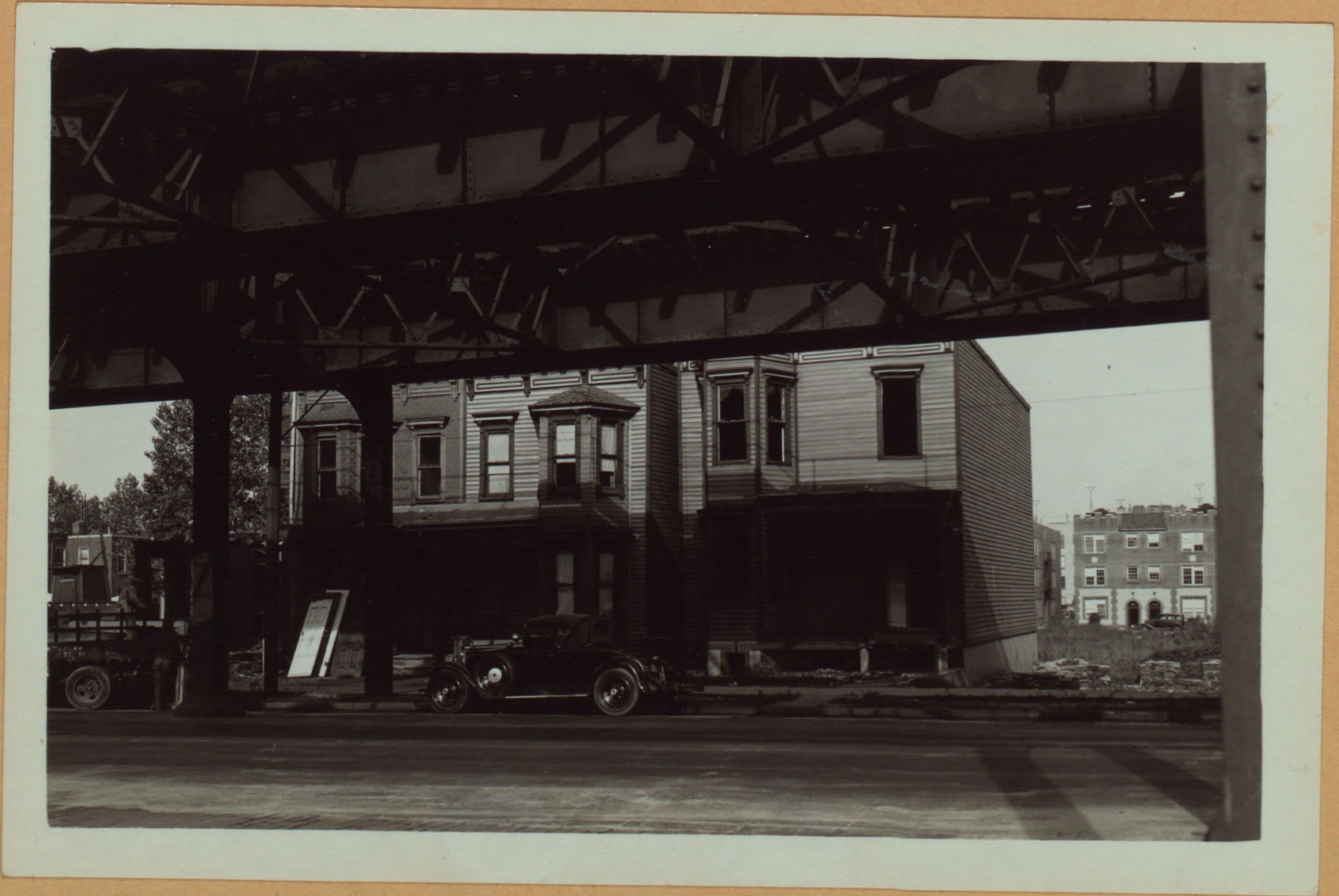 Queens: 31st Street - 24th Avenue