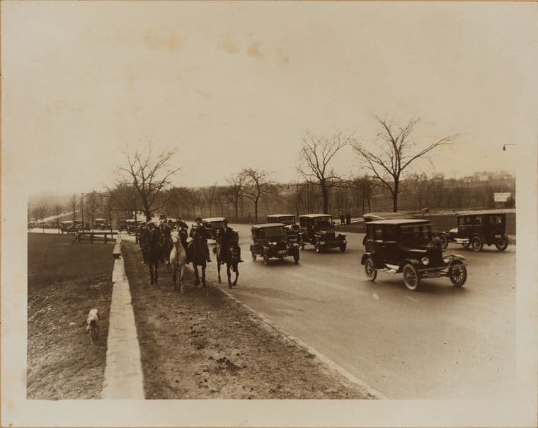 Bronx: Bronx and Pelham Par - Eastchester Road