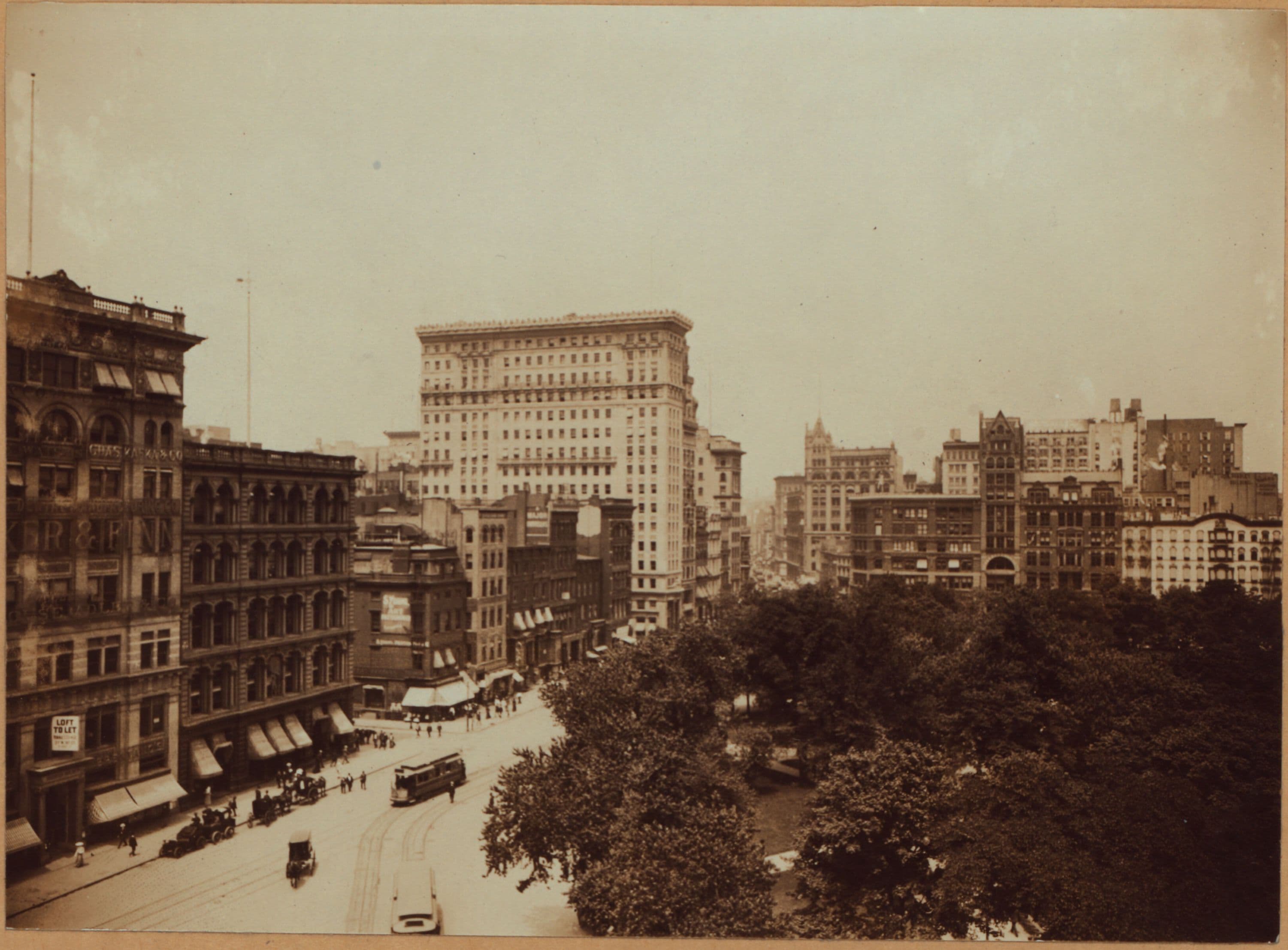 Manhattan: Union Square (West) - 15th Street - Broadway.