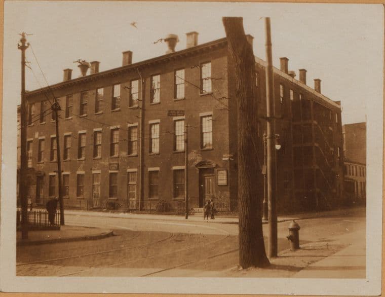 Brooklyn: Concord Street - Navy Street