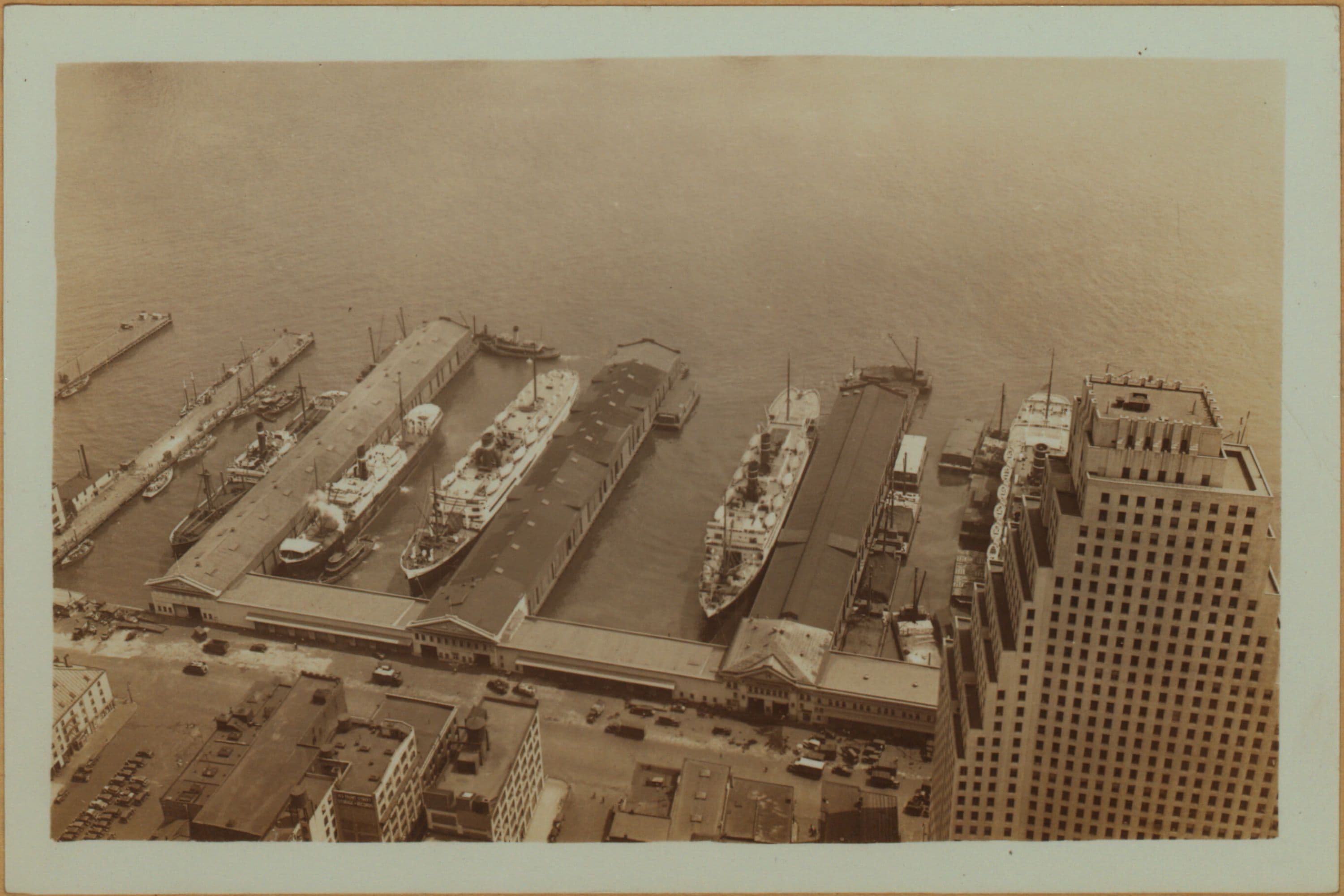 East River - Piers 14-18.