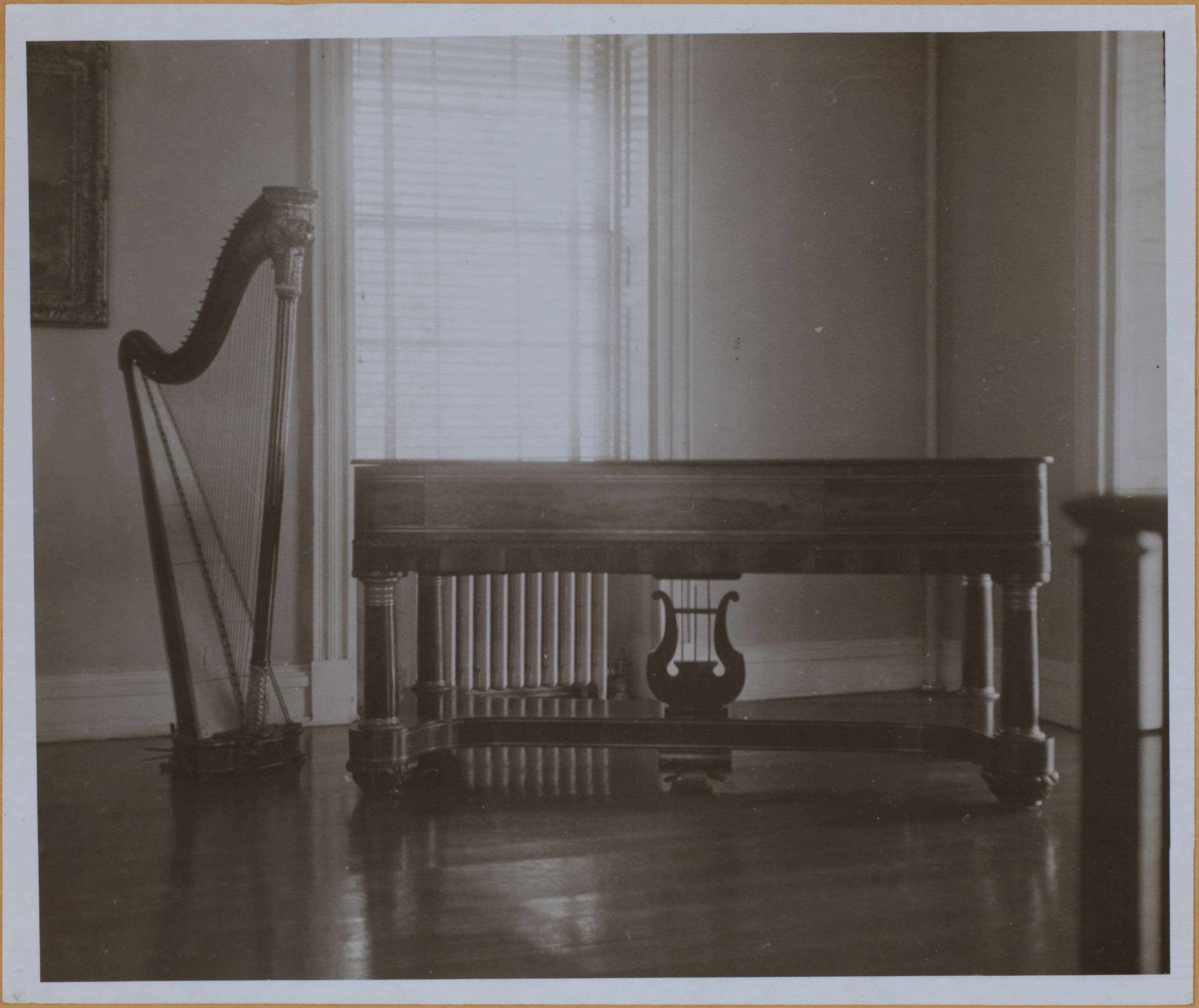 Manhattan: Carl Schurz Park - [Gracie Mansion.], 1939