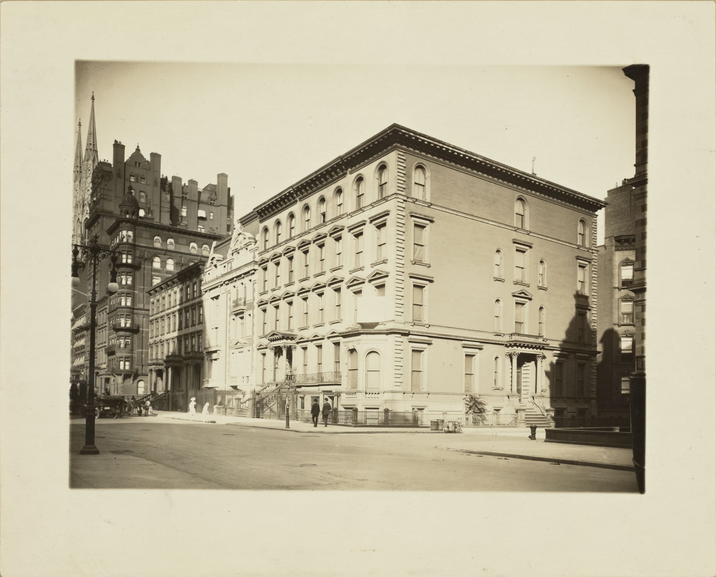 Manhattan: 5th Avenue - 48th Street