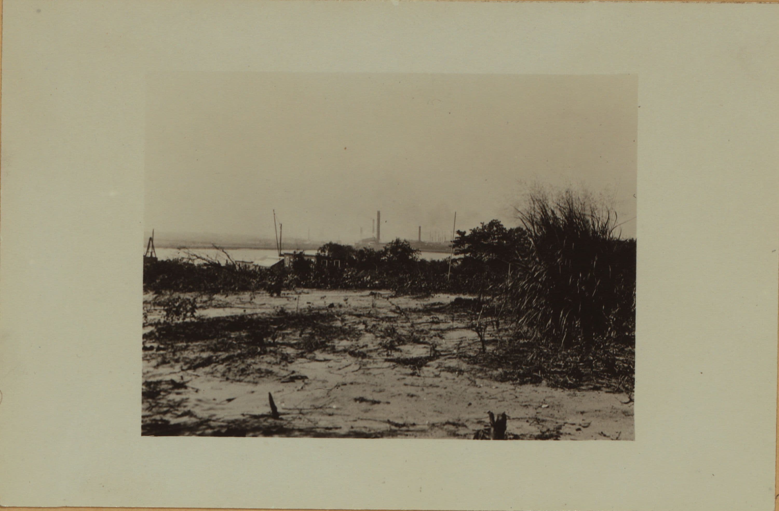 Bridges - Outerbridge Crossing site - [Arthur Kill shore - Arthur Kill Road.]