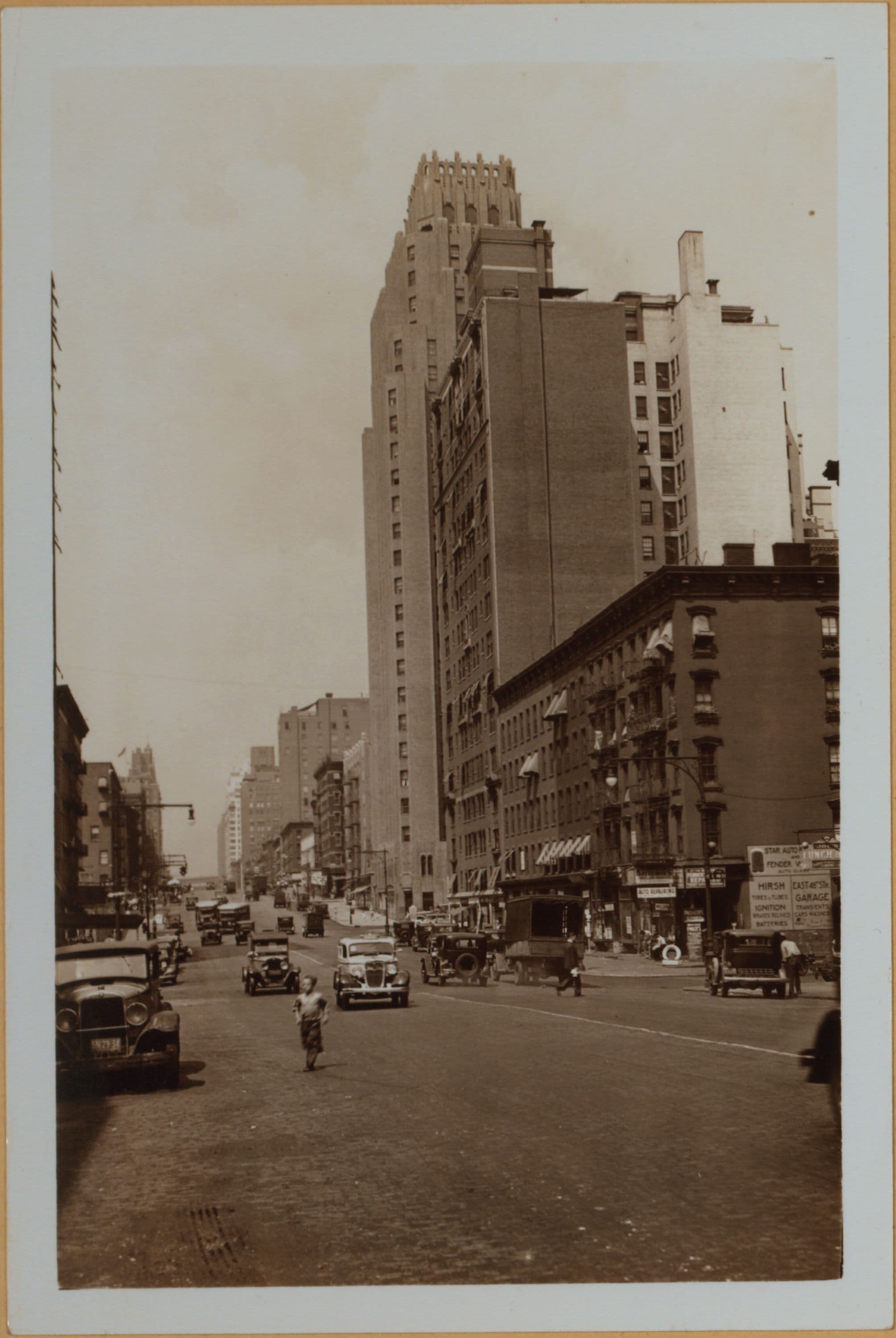 Manhattan: 1st Ave. - 48th St.