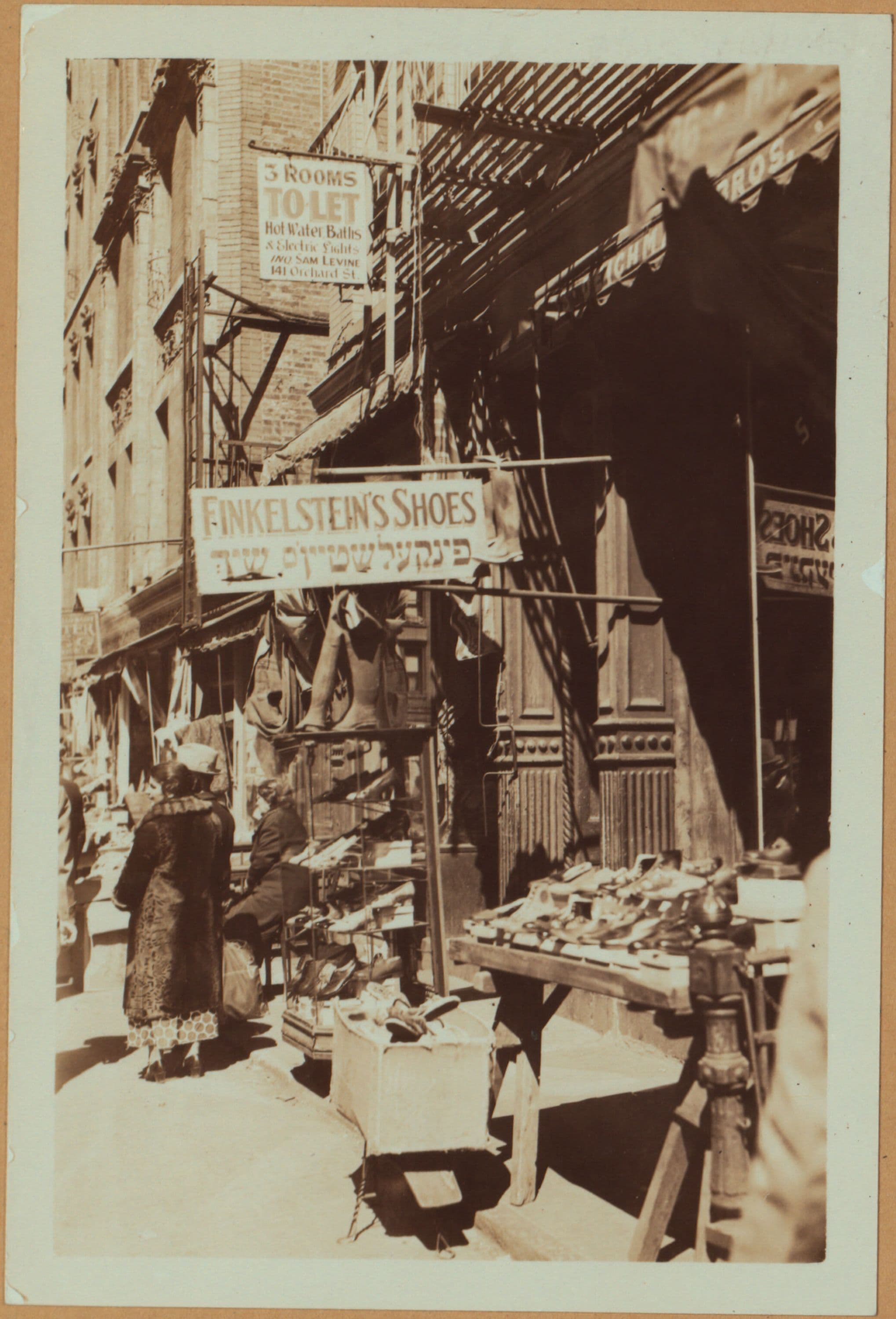 Manhattan: Orchard Street - Rivington Street, 1934