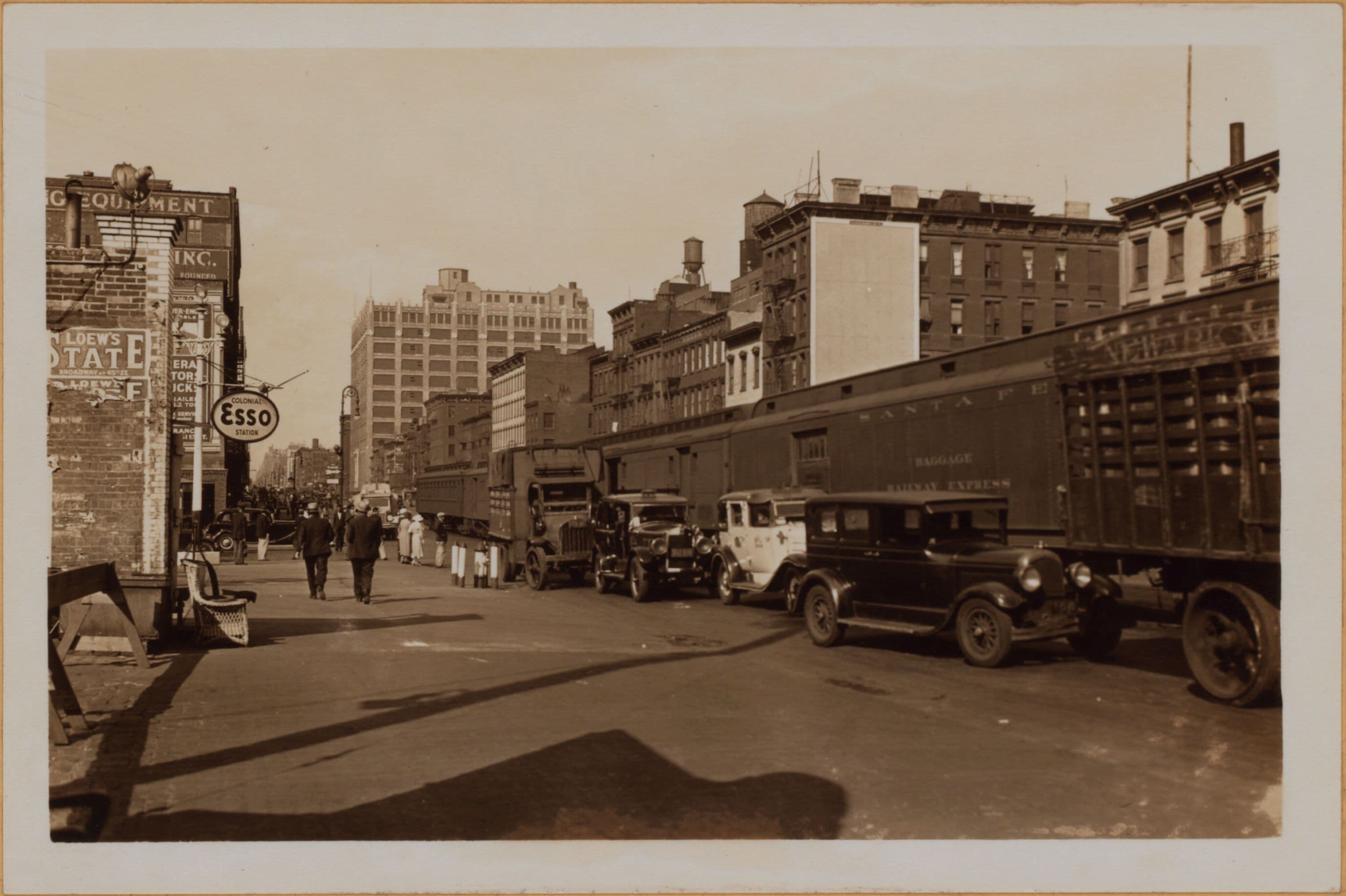 Manhattan: 11th Avenue - 42nd Street (West), 1932–1934