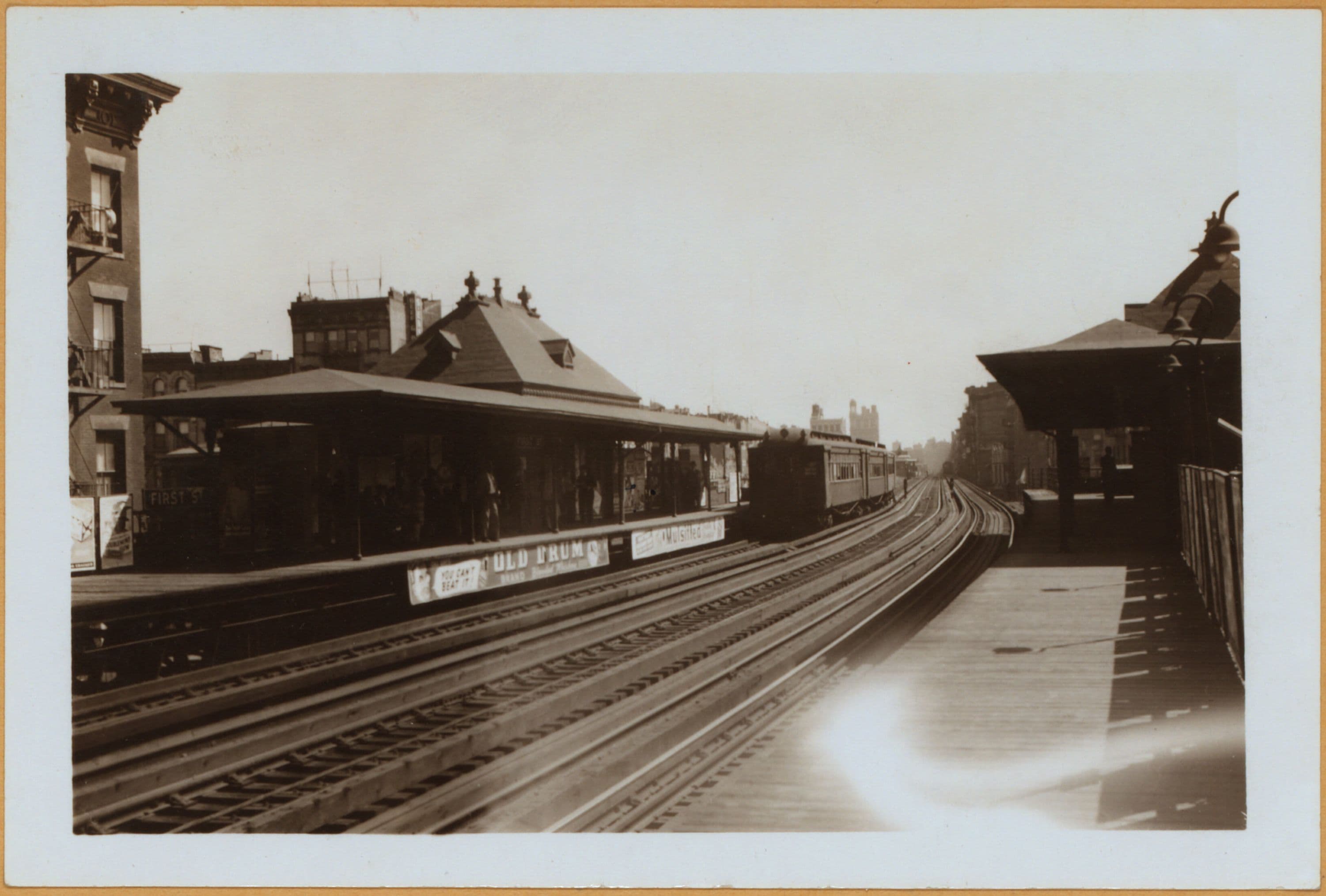 Manhattan: 1st Ave. - 1st St. E., 1940