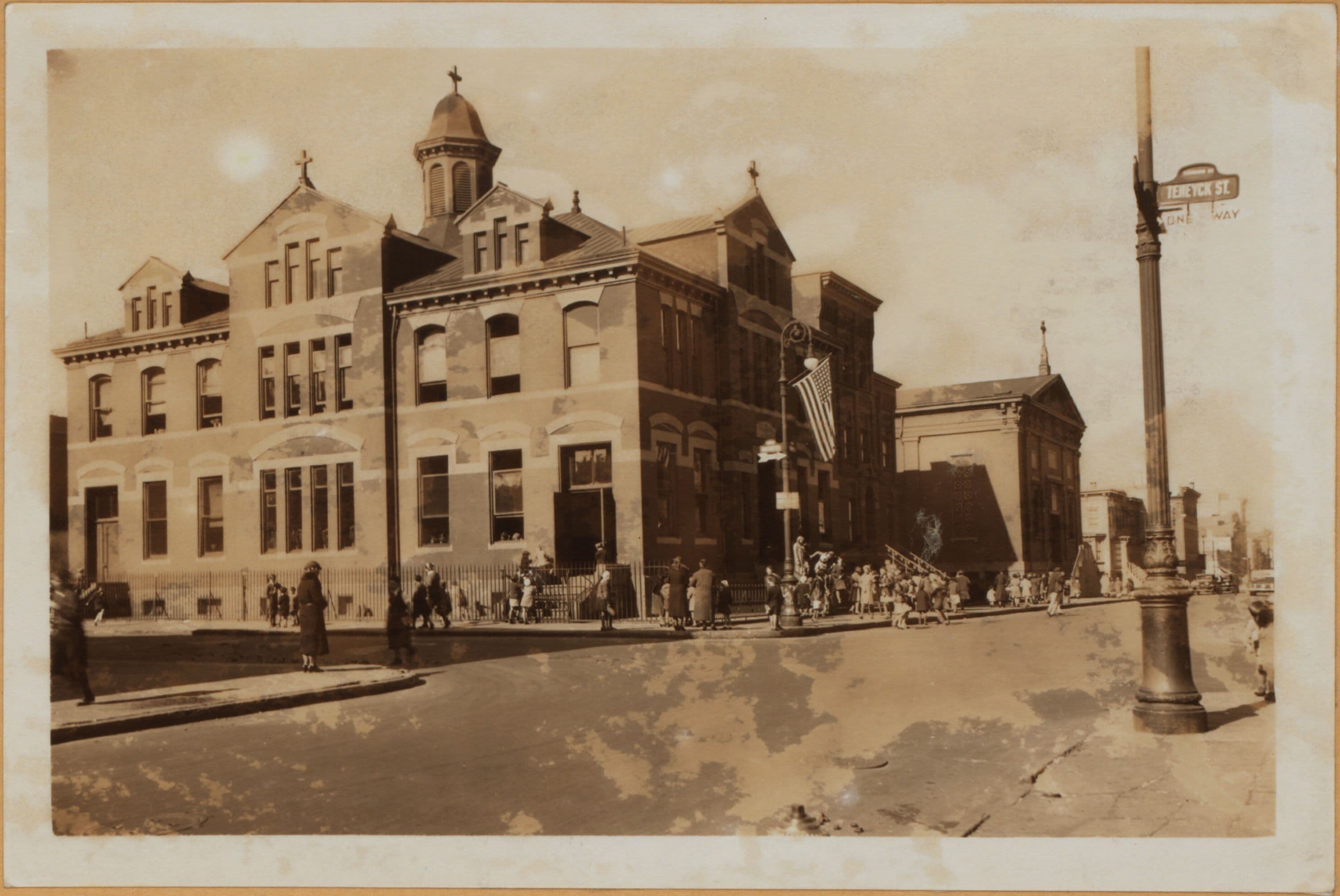 Brooklyn: Leonard Street - Ten Eyck Street