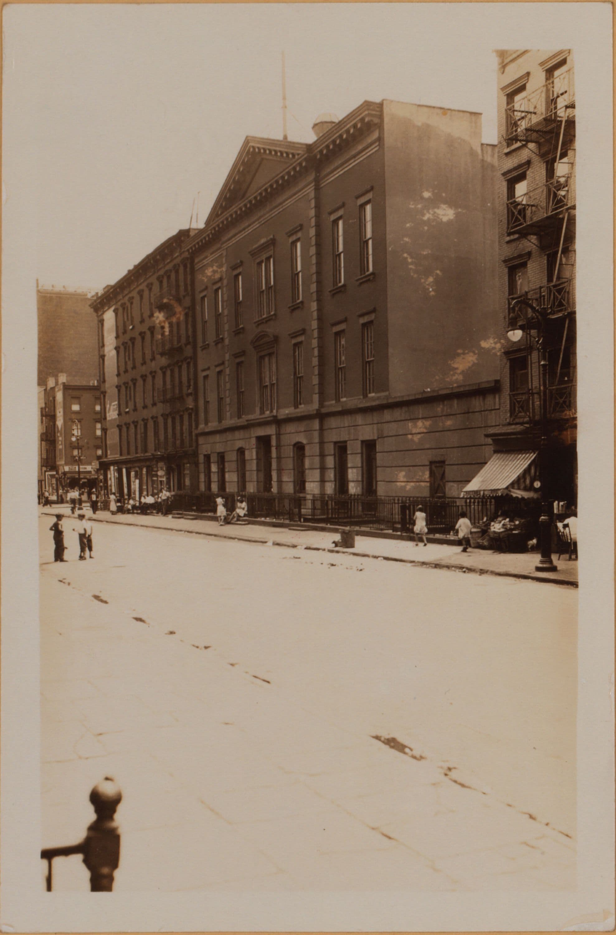 Manhattan: 12th Street (East) - Avenue B