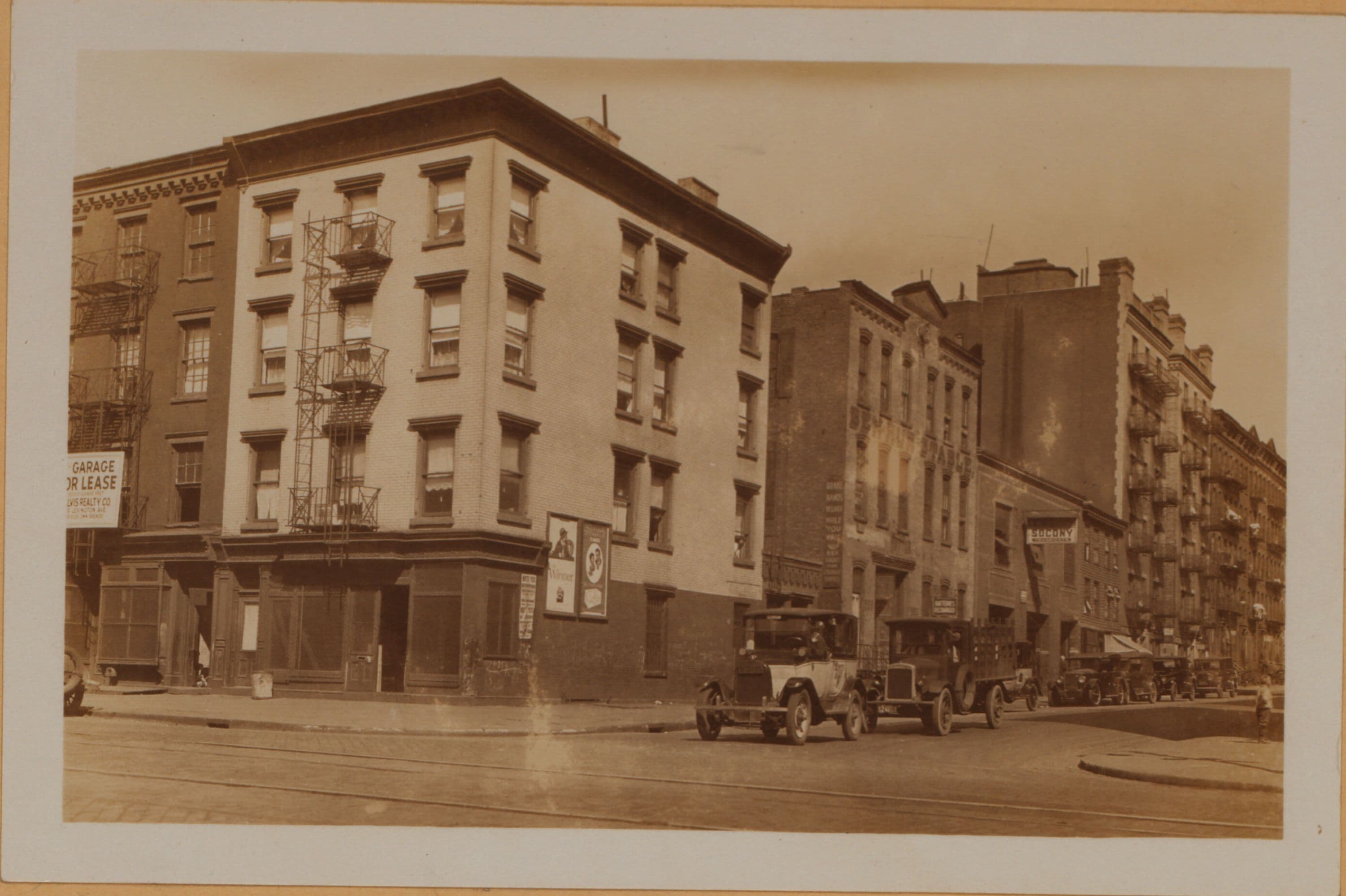 Manhattan: 11th Avenue - 49th Street (West)
