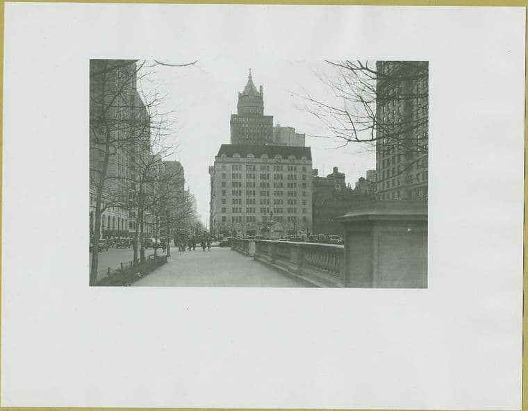 Fifth Avenue - 59th Street - 58th Street, looking south