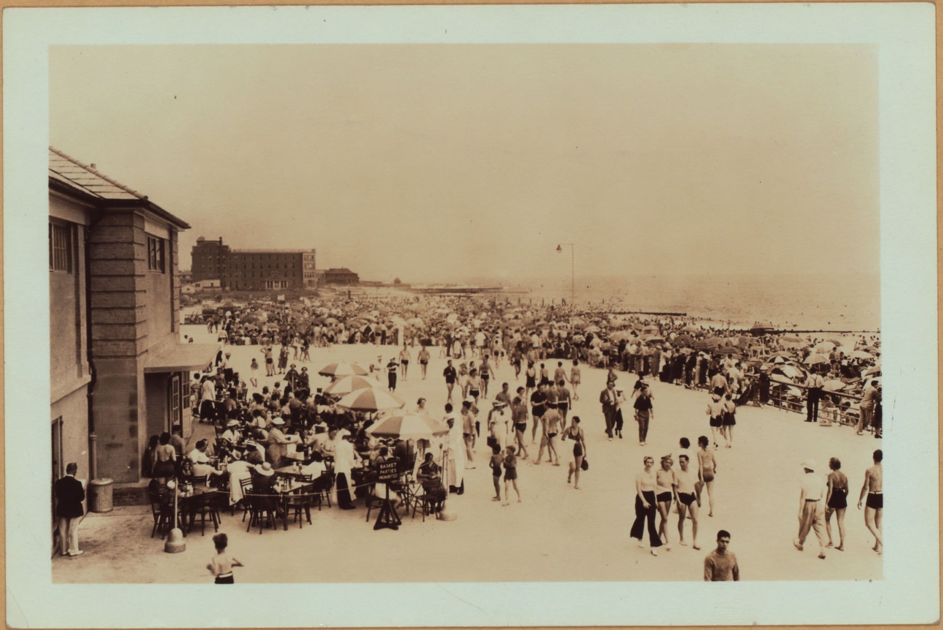 Queens: Jacob Riis Park - [Rockaway Beach.], 1937