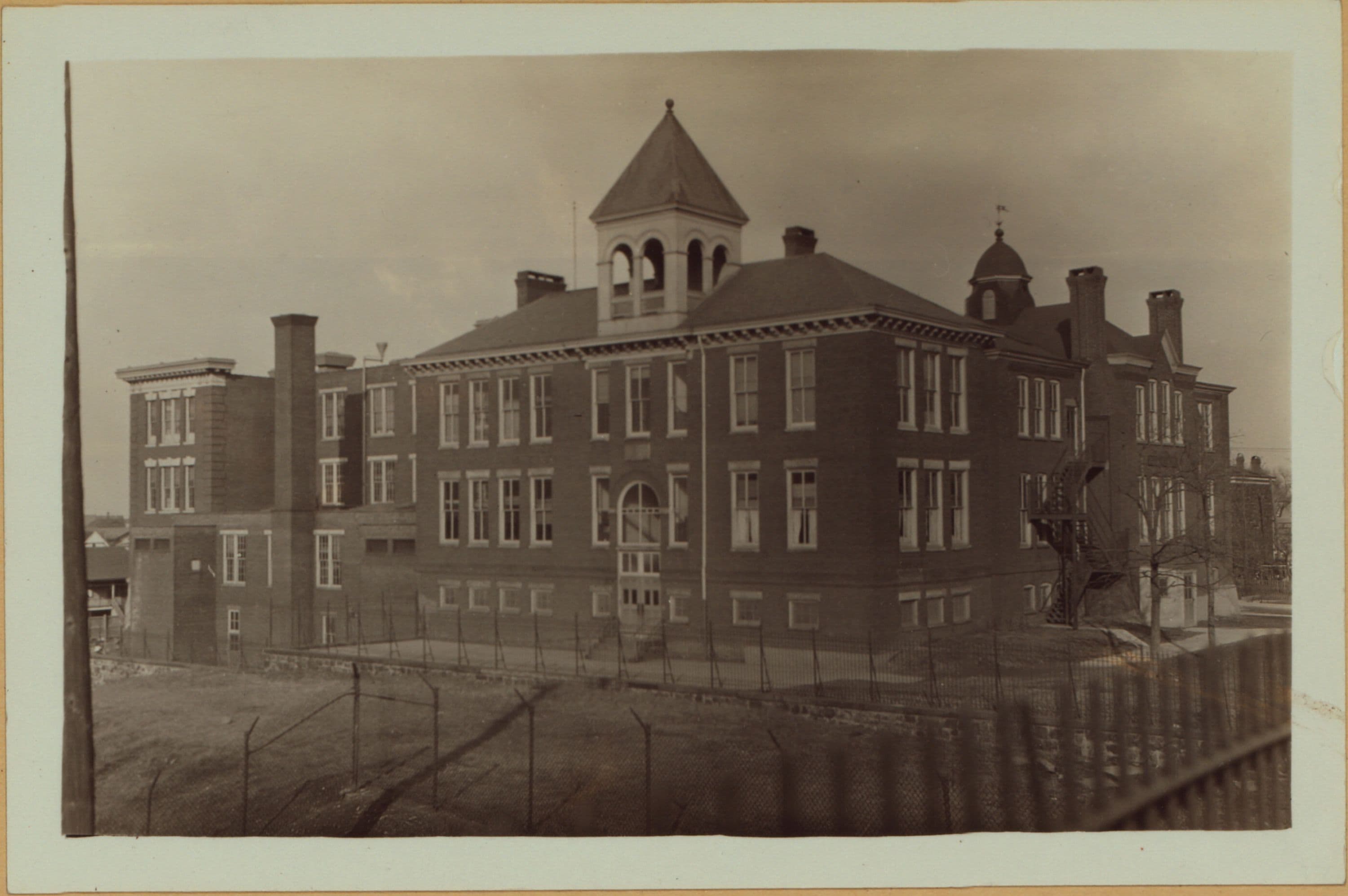 Richmond: Hylan Boulevard - Anderson Street