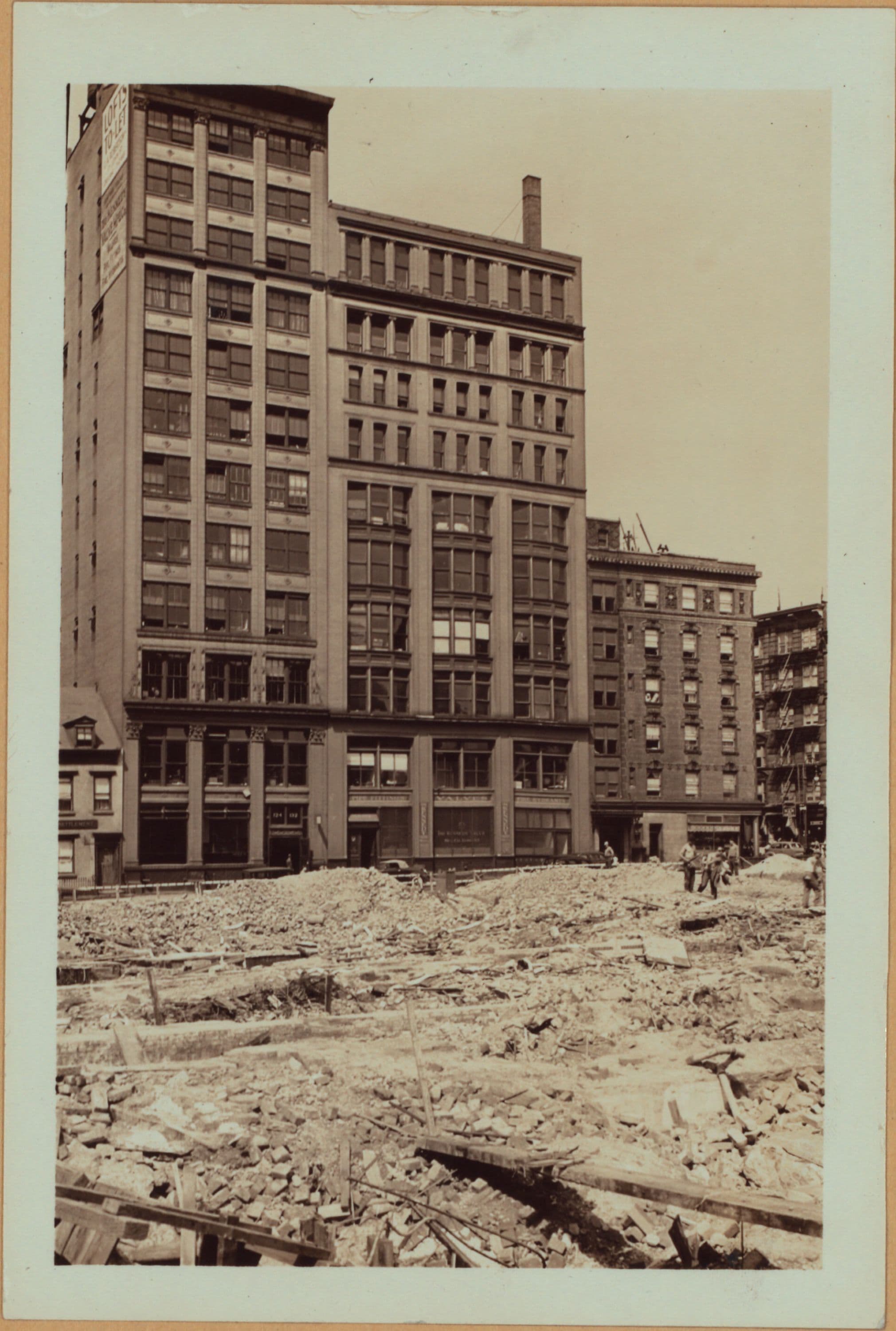 Manhattan: White Street - Baxter Street