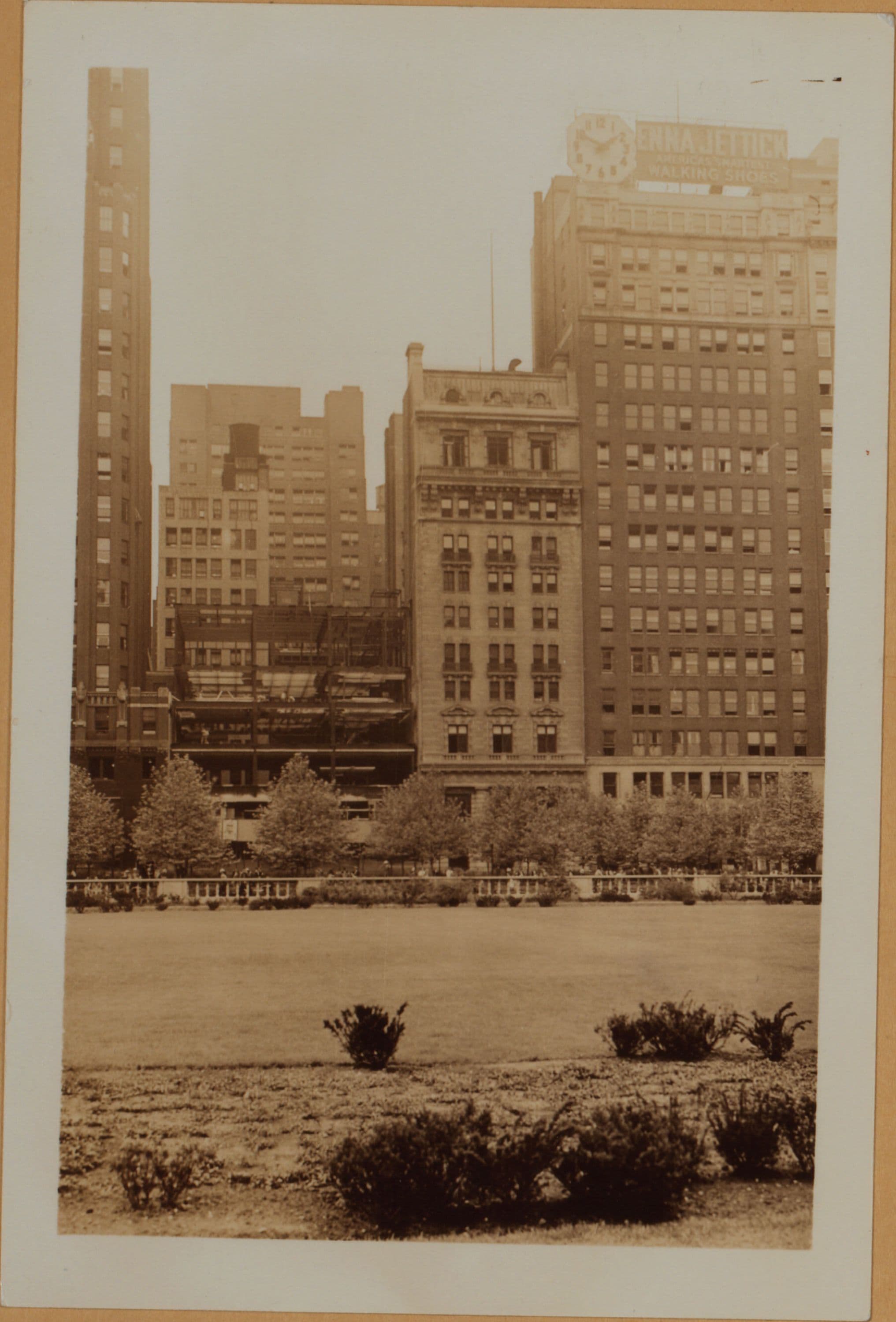 Manhattan: 40th Street (West) - 6th Avenue.