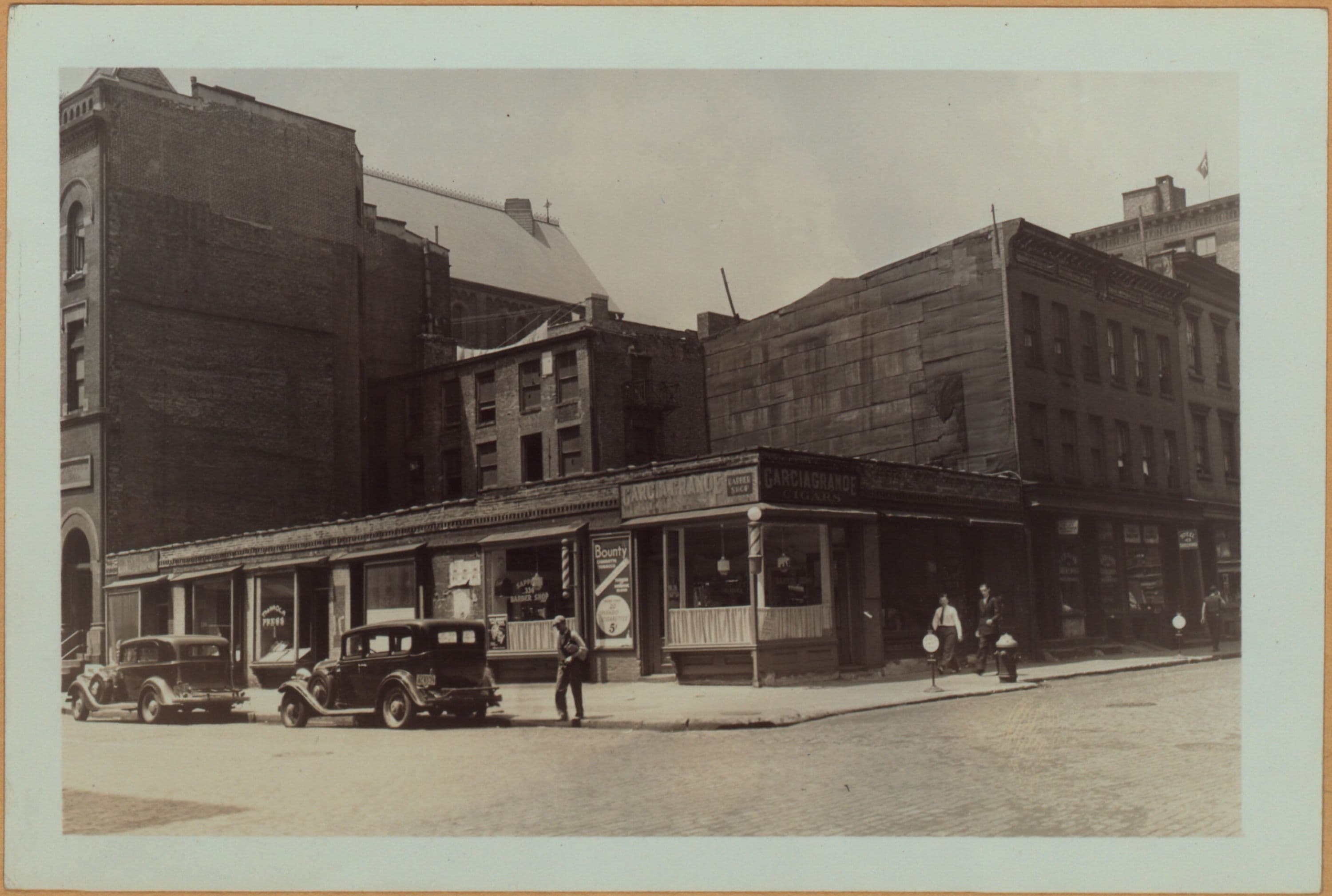 Manhattan: West Broadway - Grand Street, 1939
