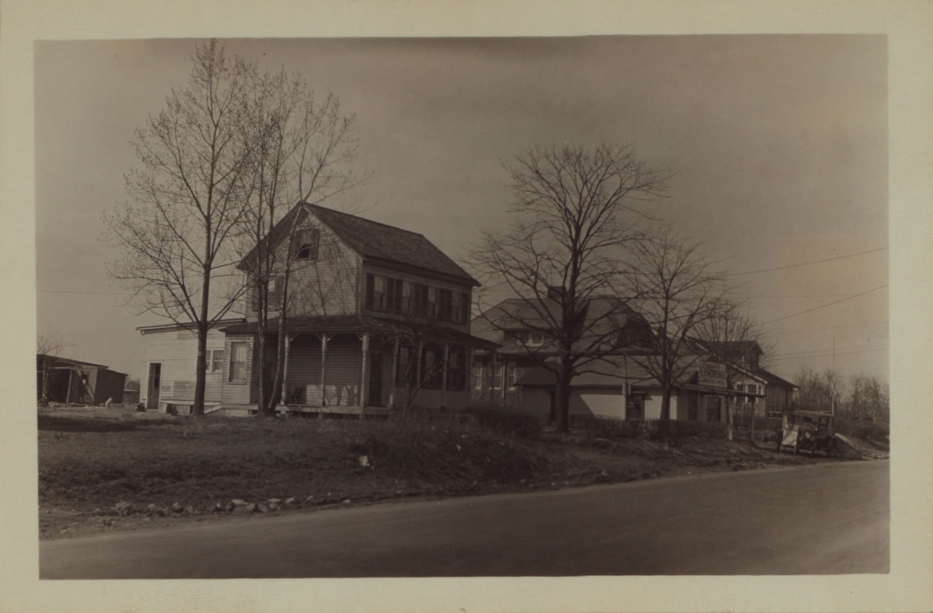 Queens: Parsons Boulevard - 77th Road