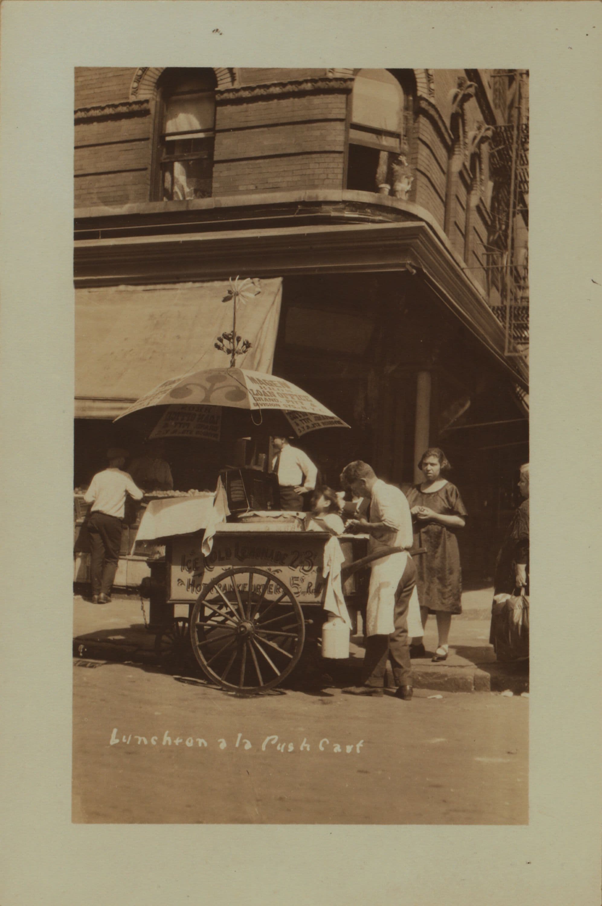 Occupations - Peddlers - Food - Refreshments - Hot dogs., 1933–1936
