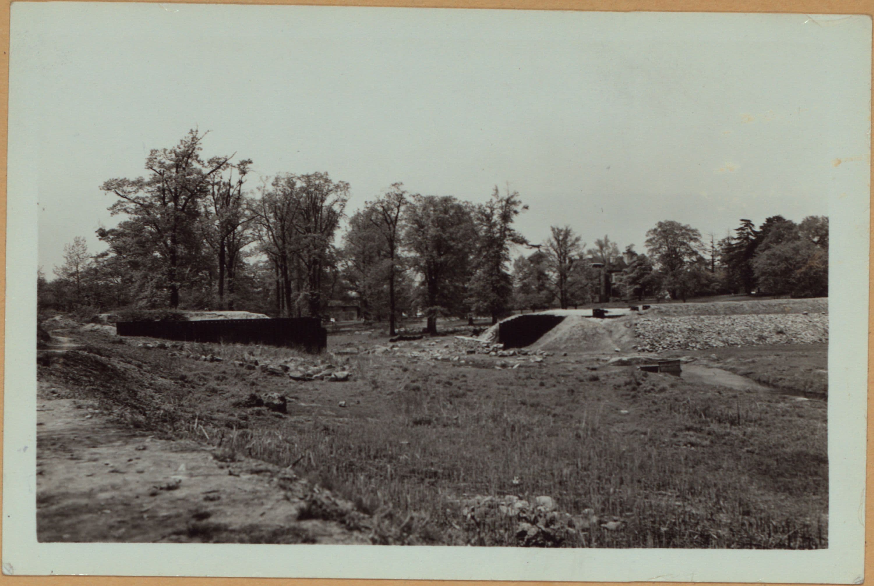 Richmond: [Staten Island] - Clove Lakes Park - Steel emplacements.