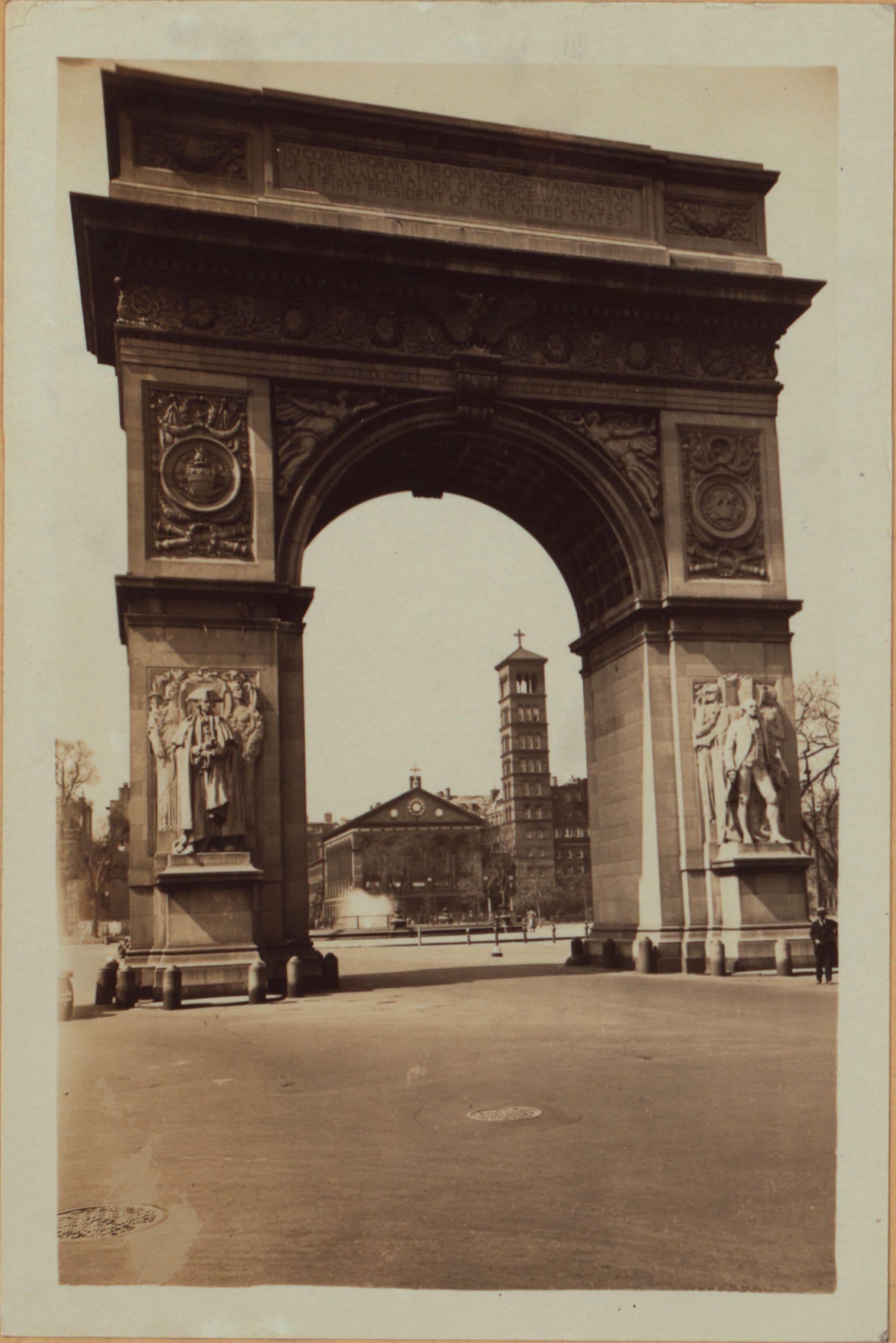Manhattan: Washington Square - 5th Avenue