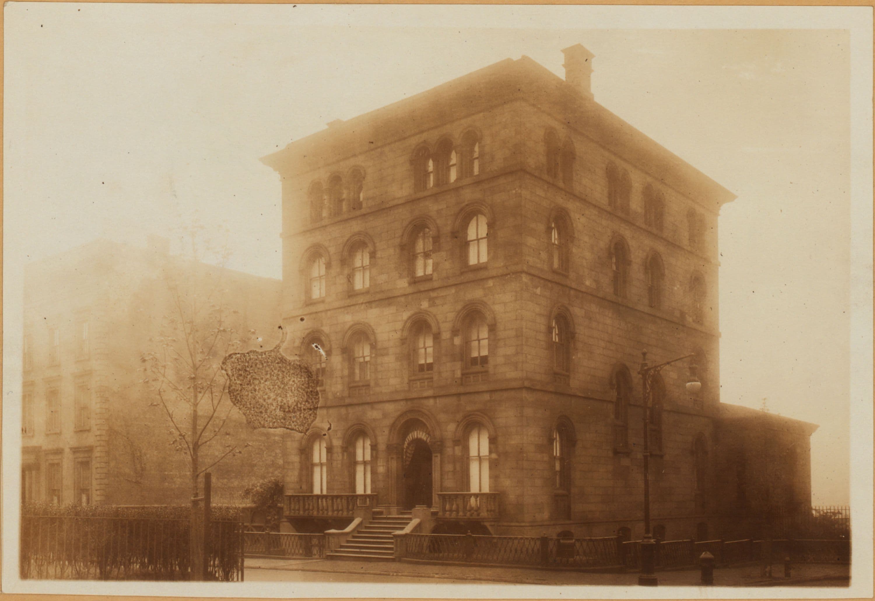 Brooklyn: Pierrepont Place - Pierrepont Street