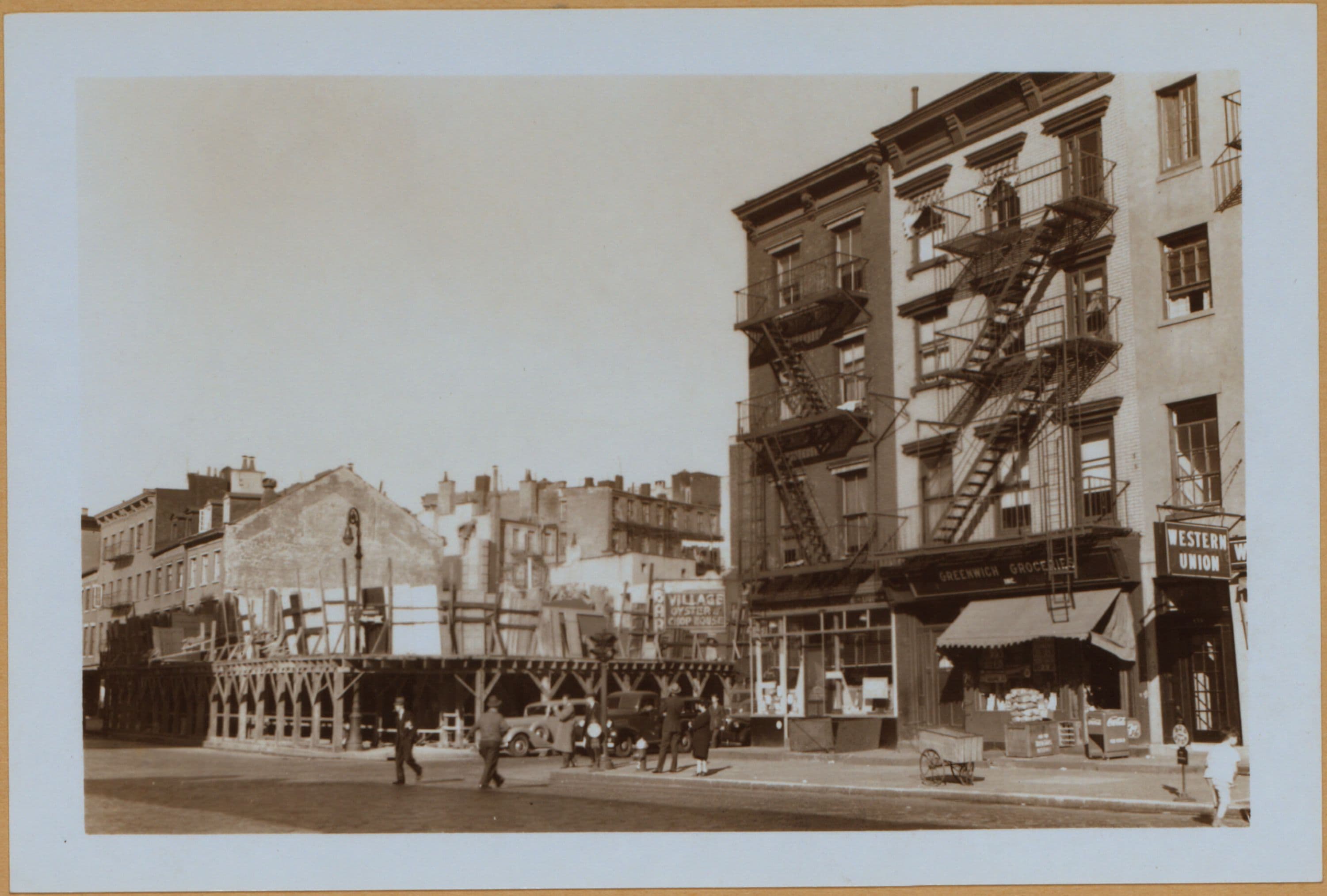 Manhattan: Hudson Street - Christopher Street