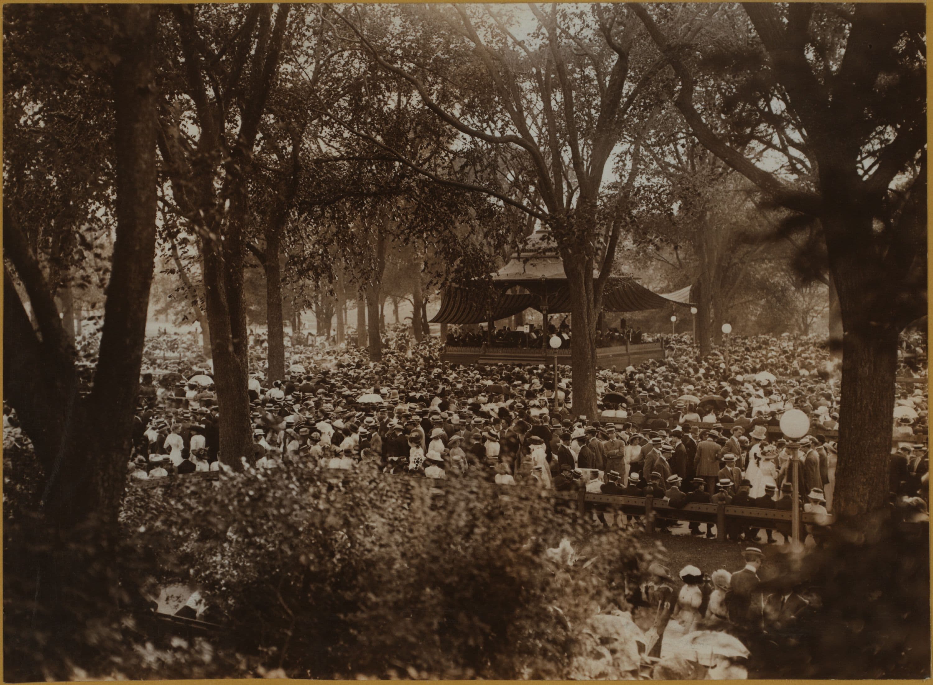 Music Municipal Program - Manhattan - Central Park Band concerts.