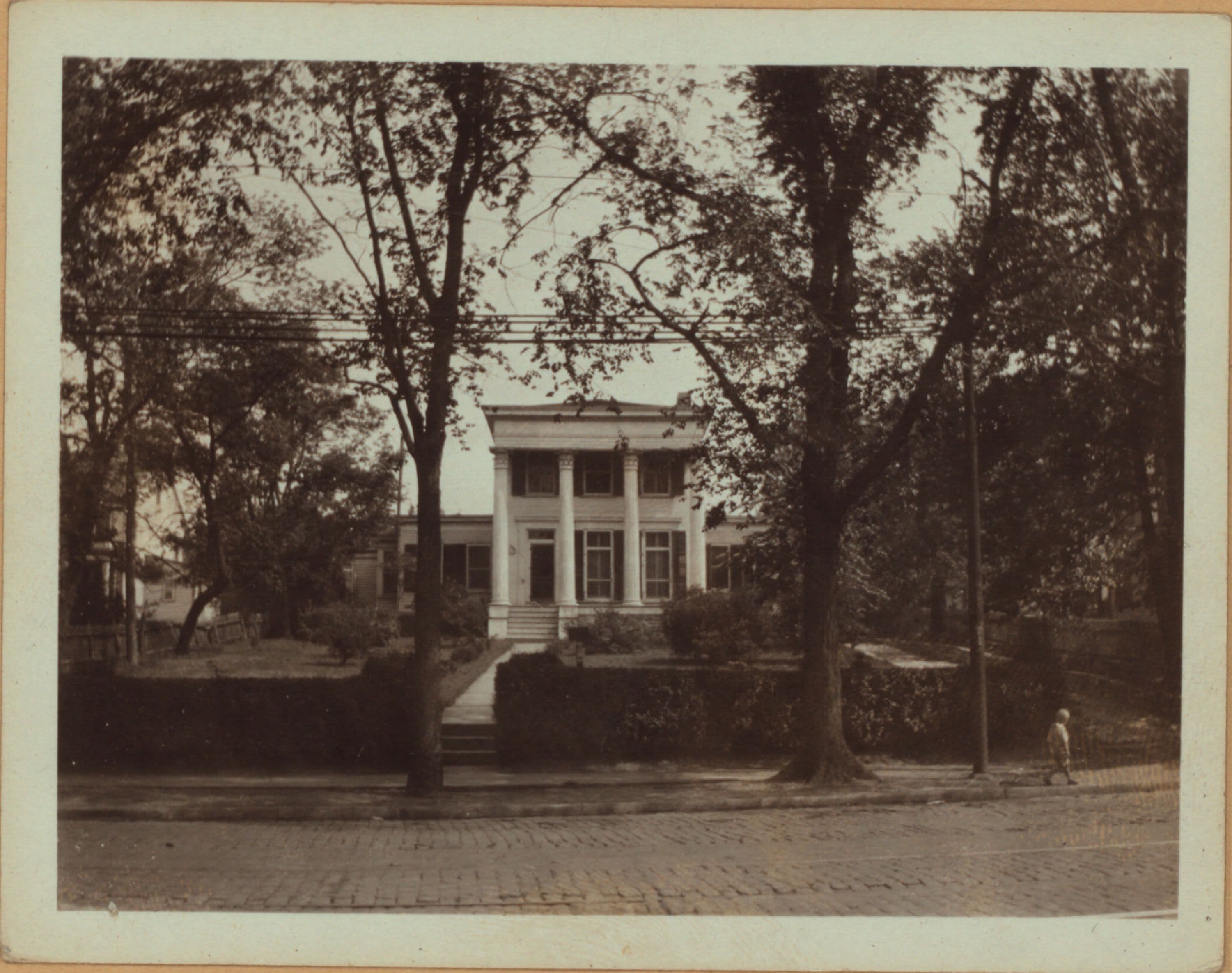 Queens: Grand Avenue - Washington Avenue