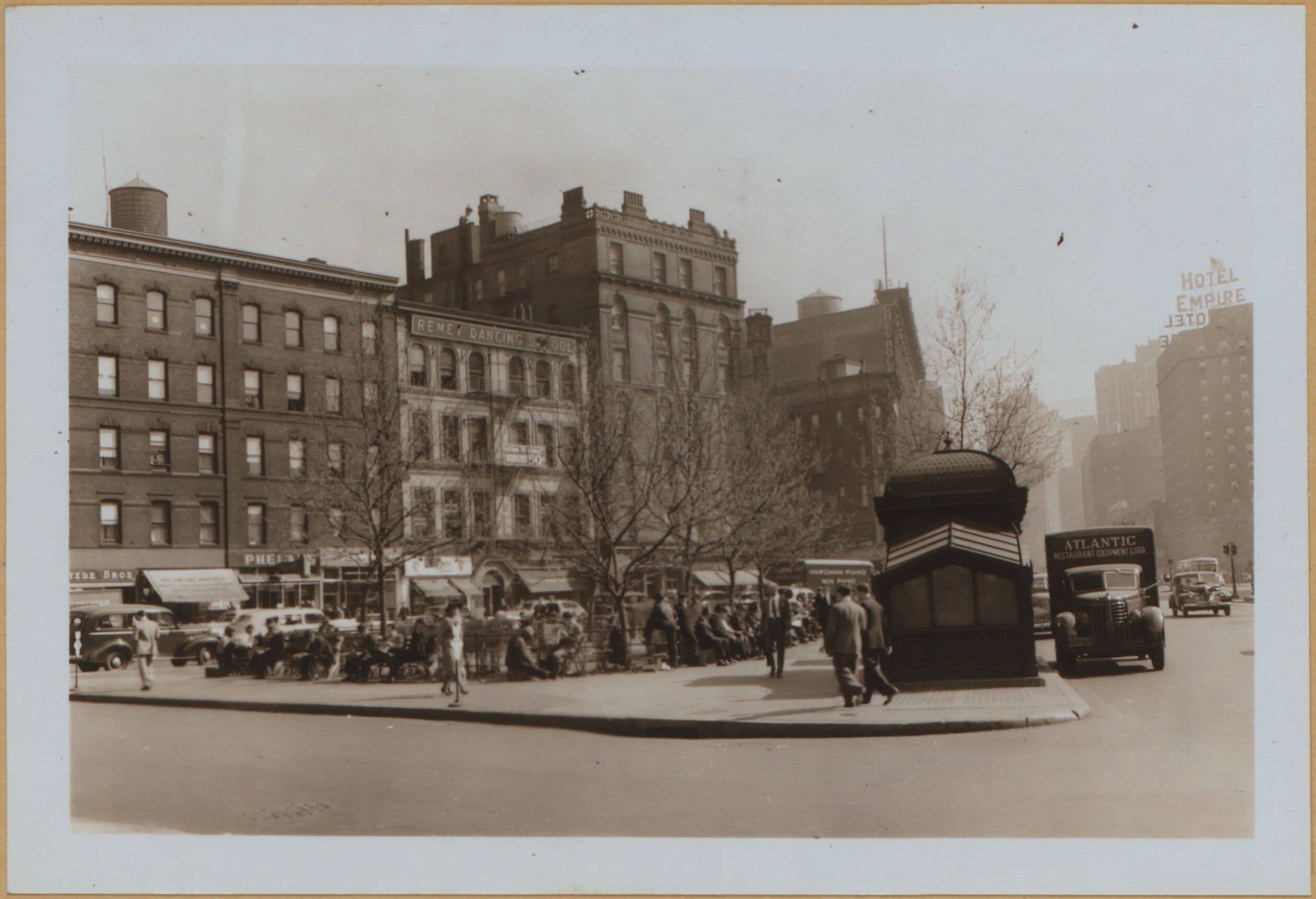 Manhattan: Columbus Avenue - 66th Street (West)