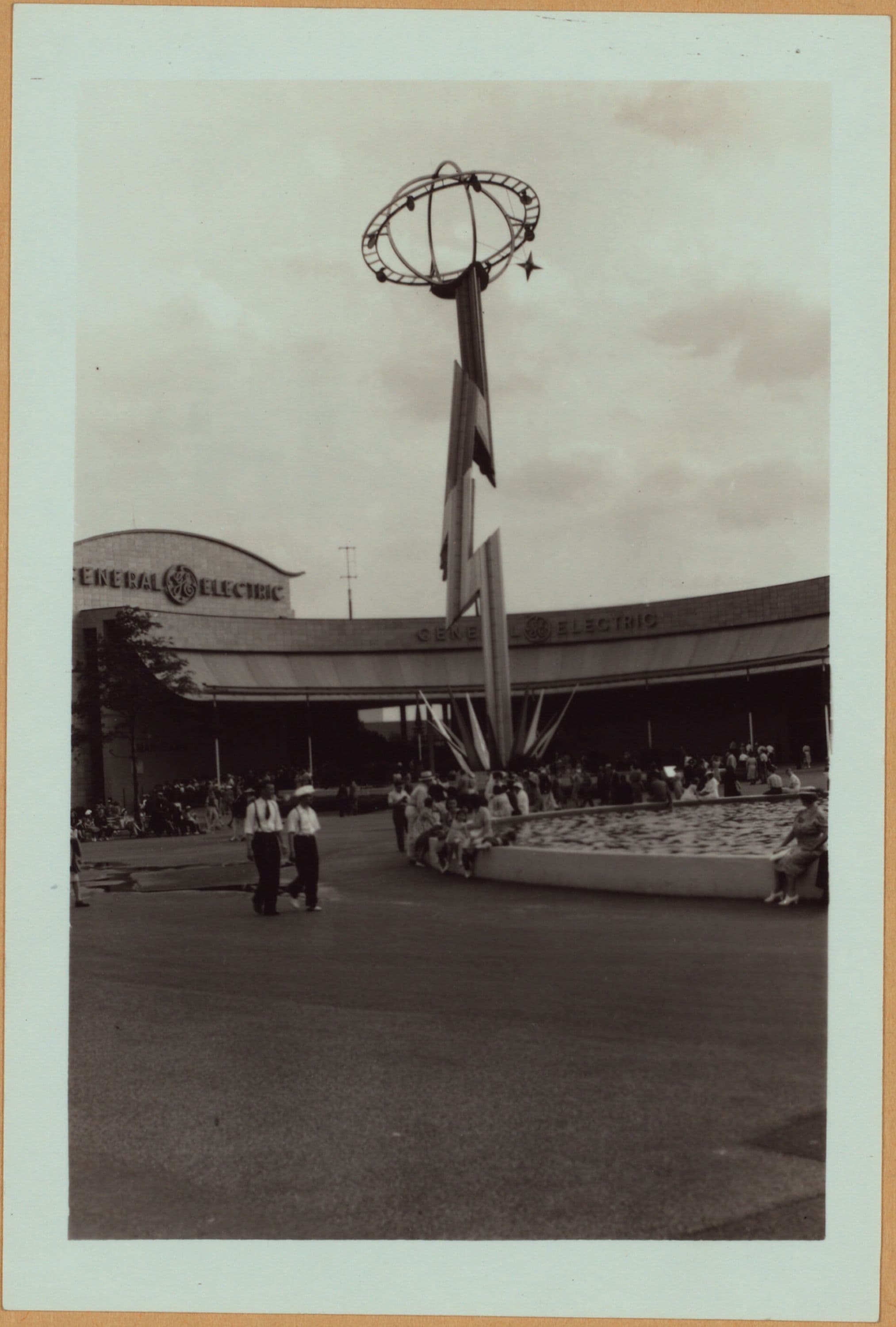 Queens: Flushing Meadow Park - New York World's Fair of 1939-40 - [Industrial exhibits.]