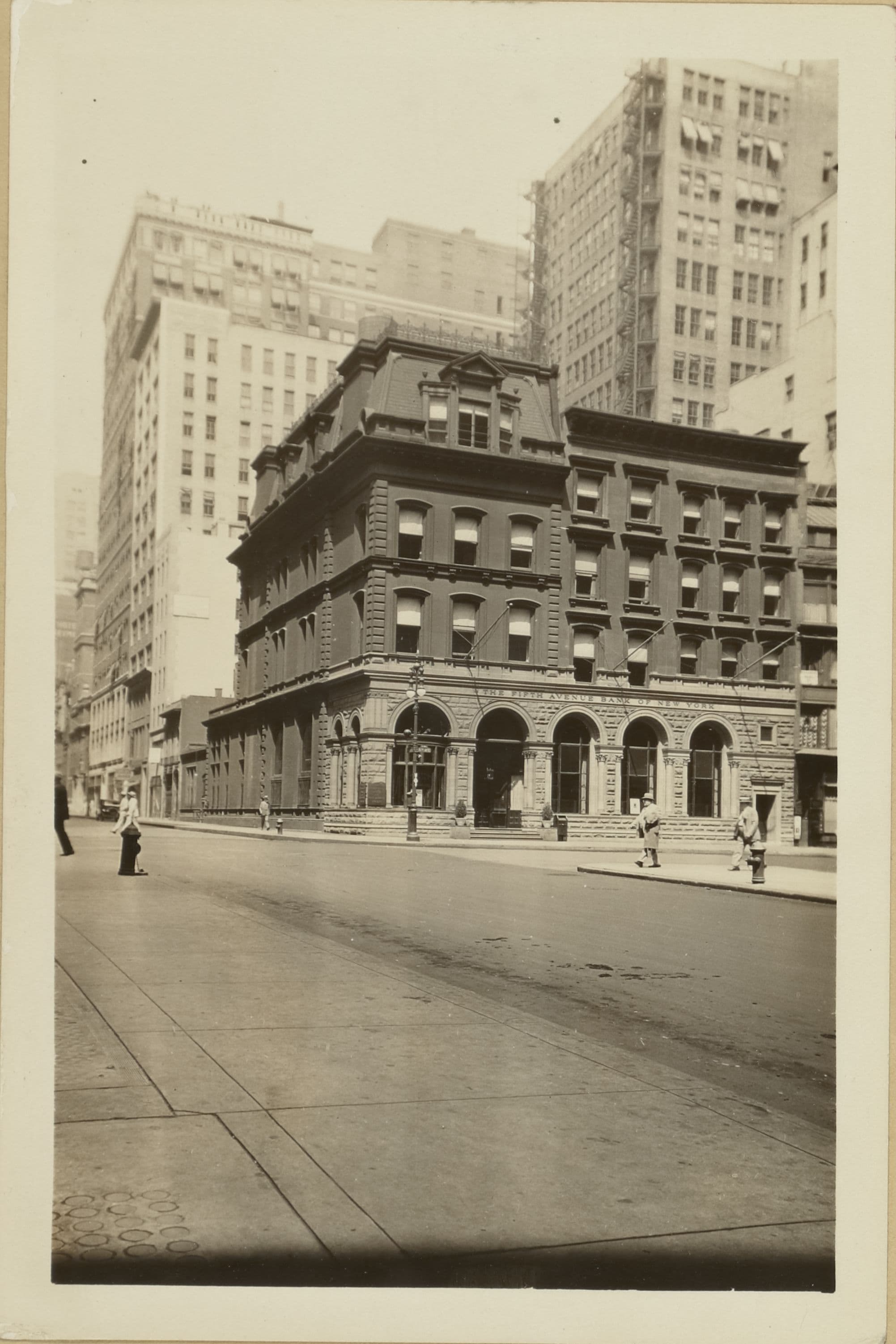 Manhattan: 5th Avenue - 44th Street, 1929
