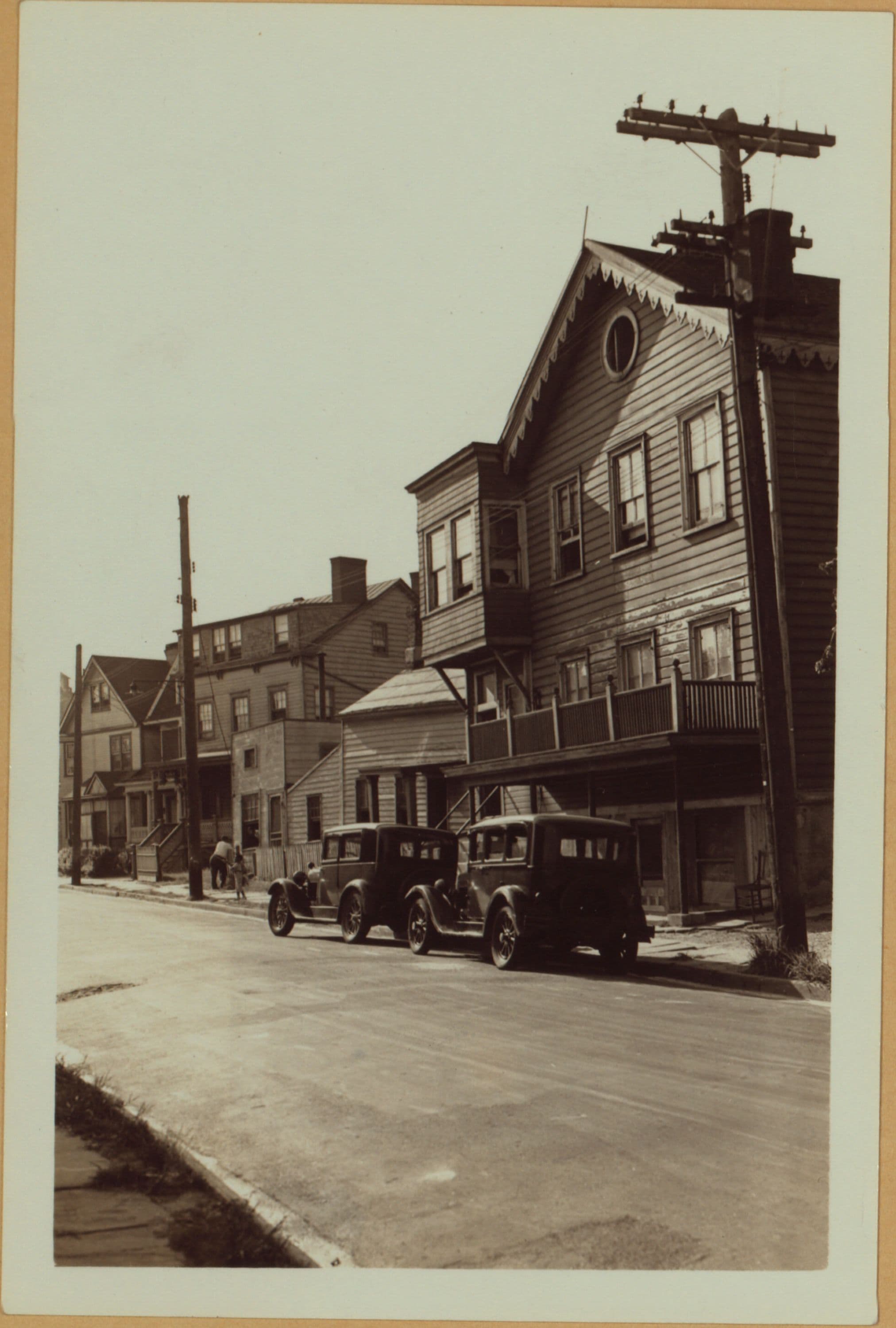 Richmond: Julian Street - Bay Street