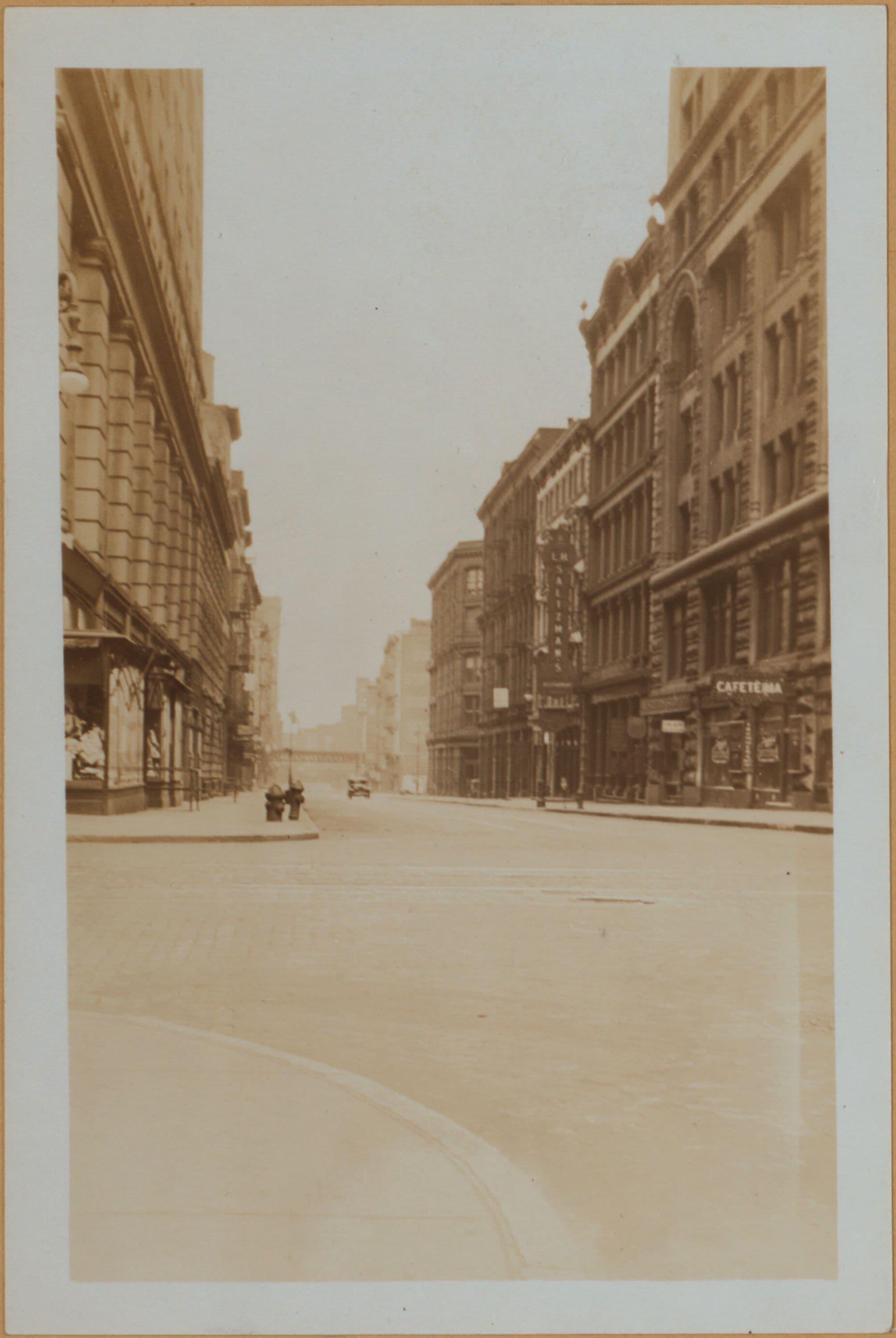 Manhattan: Duane Street - Broadway, 1929