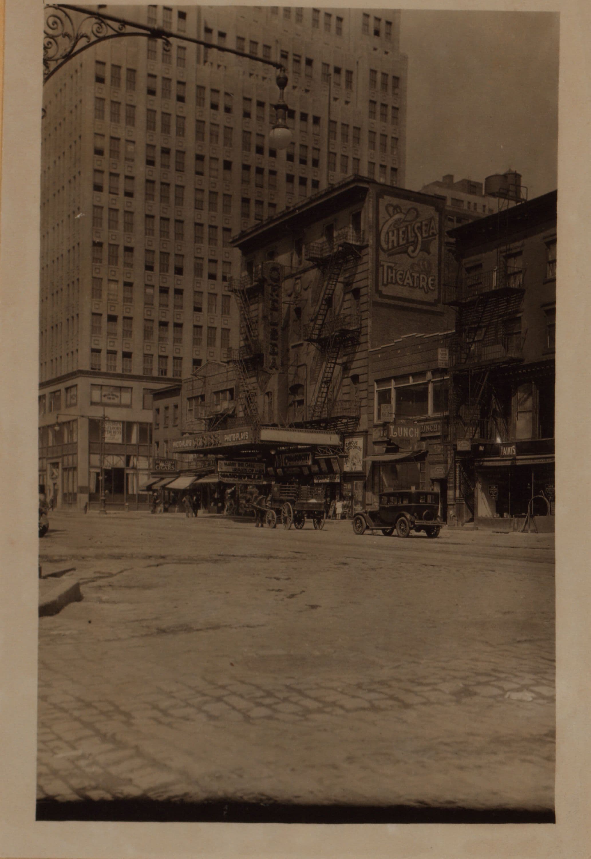 Manhattan: 8th Avenue - 25th Street (West)