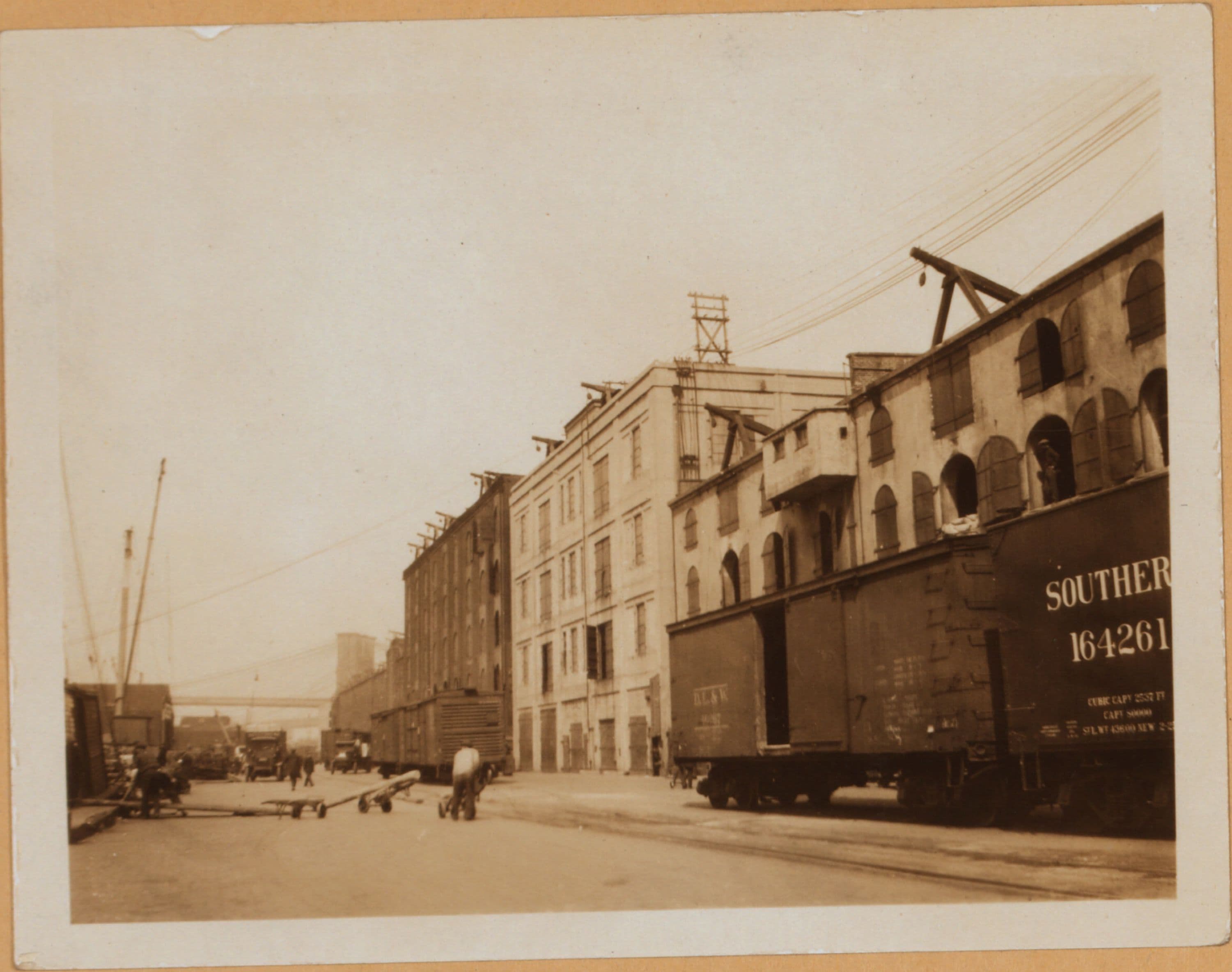 Brooklyn: Furman Street - Montague Street