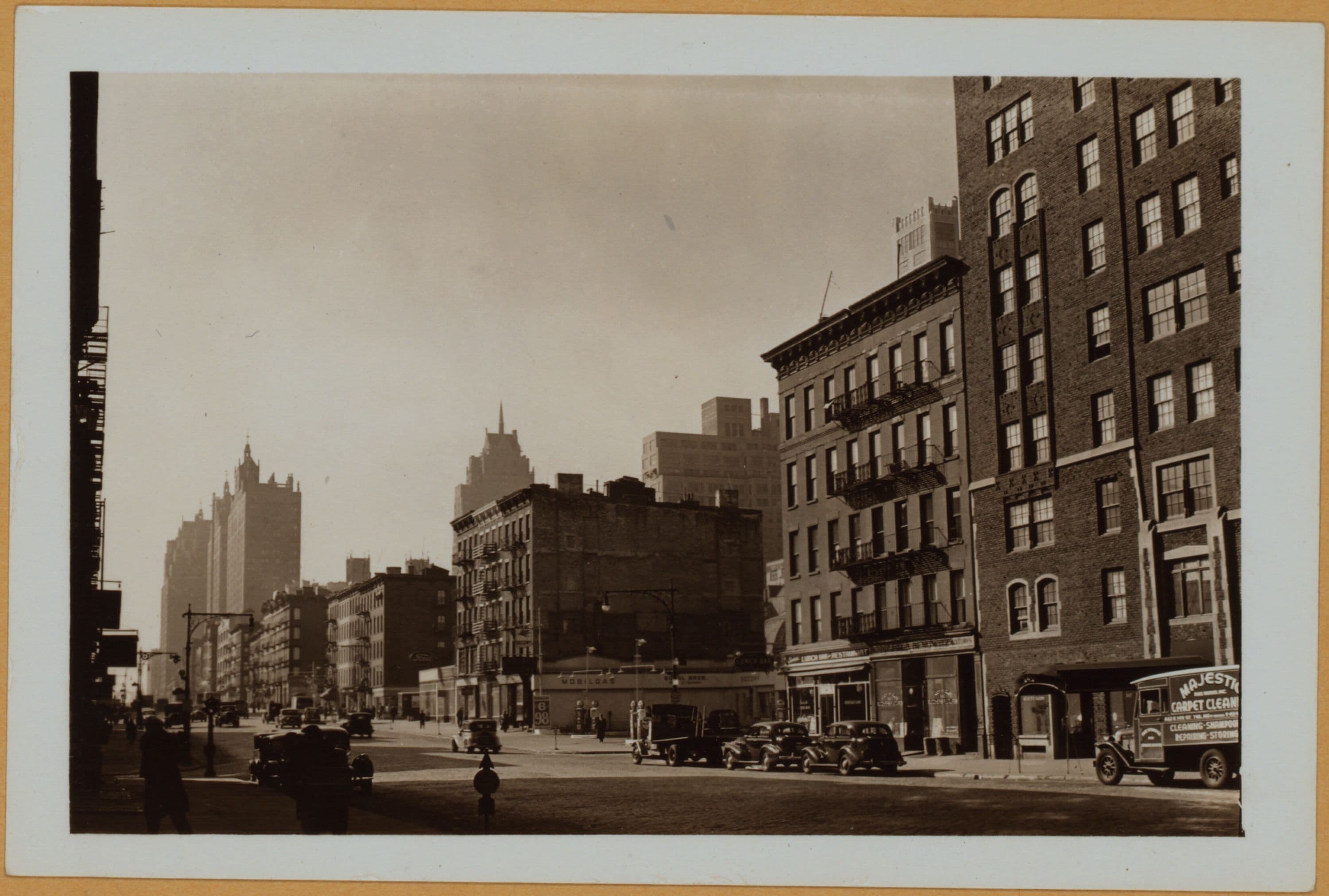 Manhattan: 1st Ave. - 48th St.