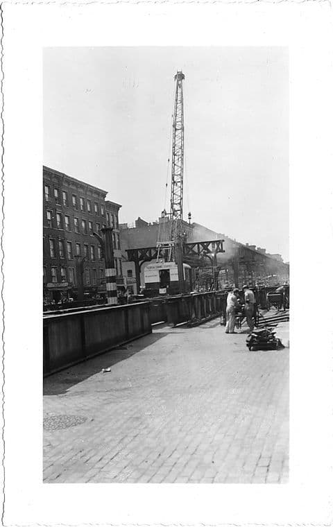 1st Avenue at 7th Street, to South, Manhattan, 1942-08-24