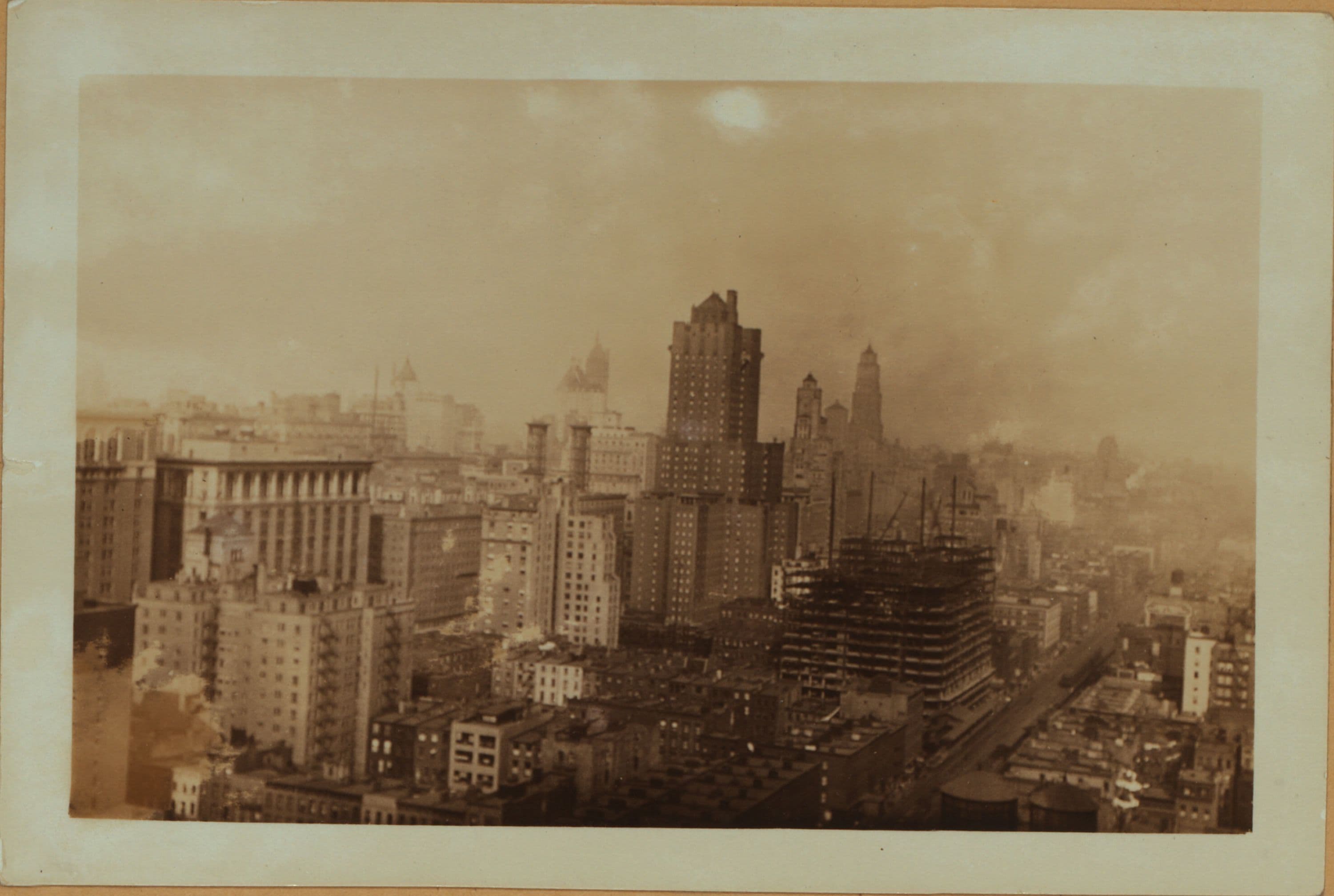 General view - [Manhattan - 42nd Street (Esat) - 3rd Avenue (Northwest).]