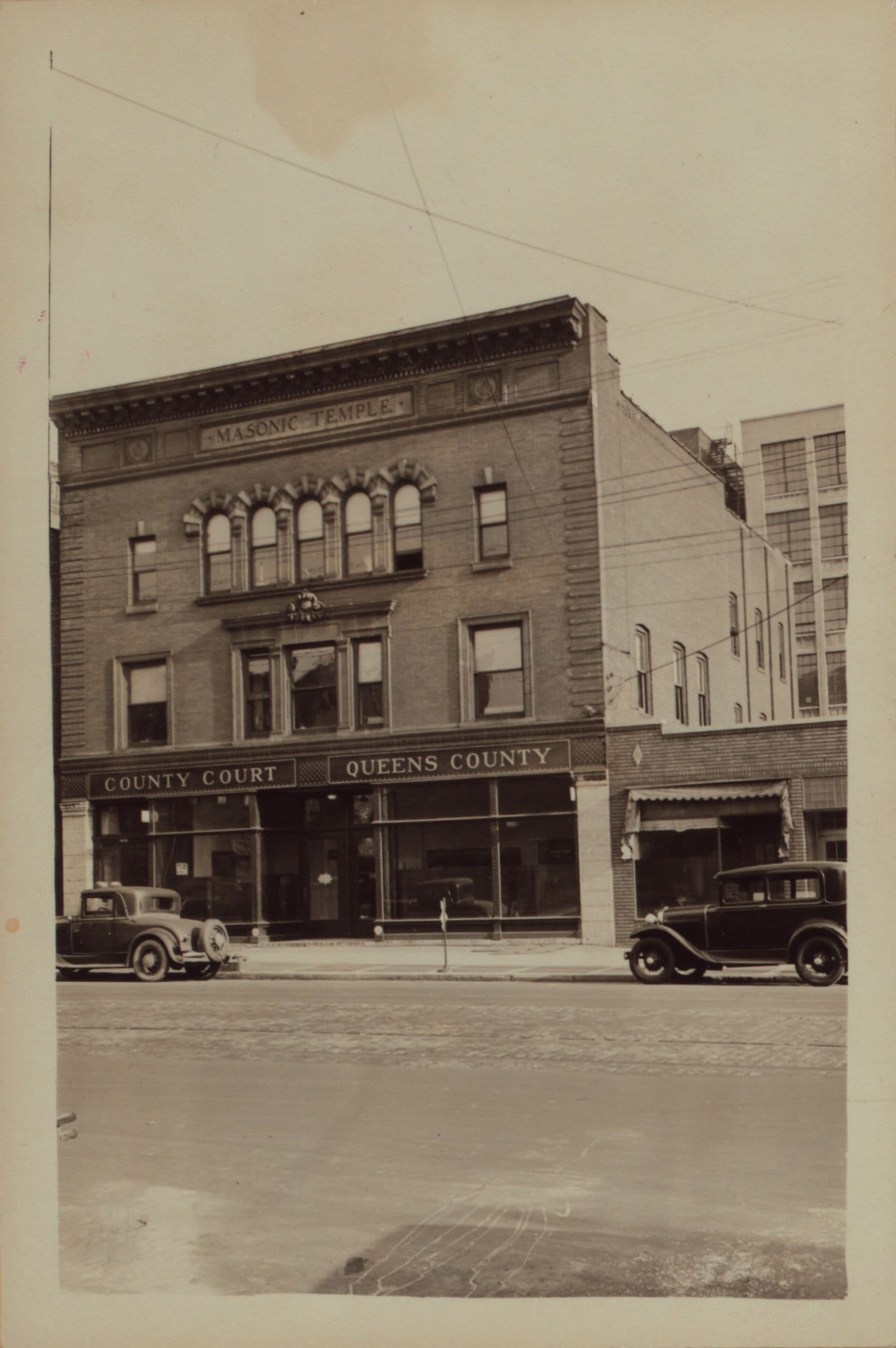 Queens: Jackson Avenue - Pearson Street
